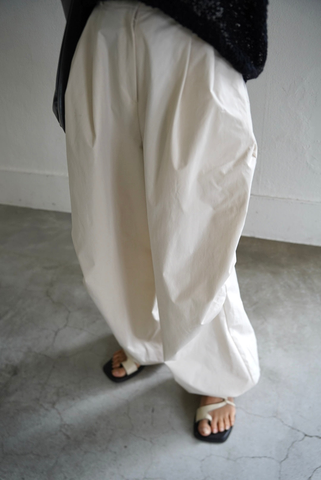 Water repellent parachute pants