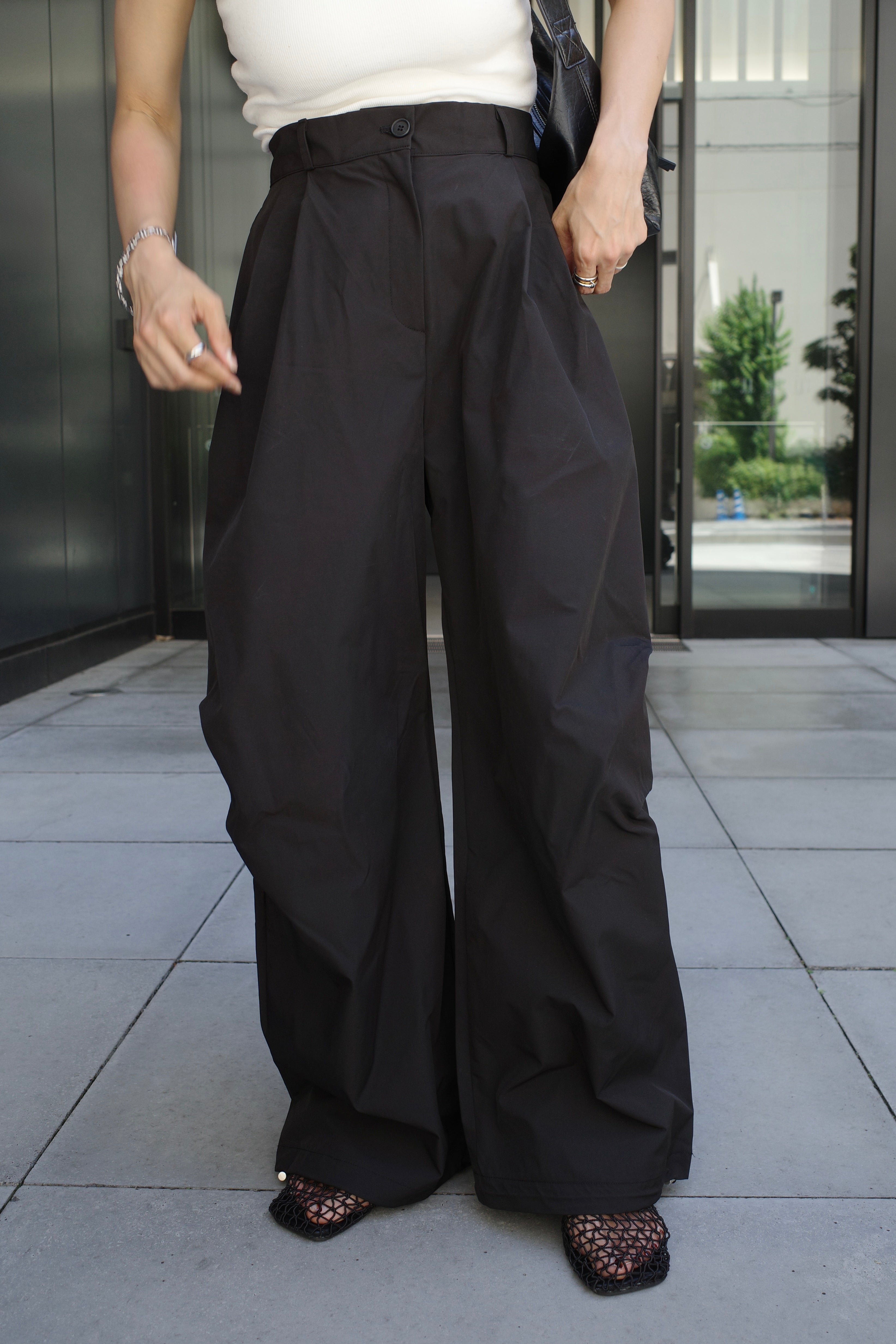 Water repellent parachute pants
