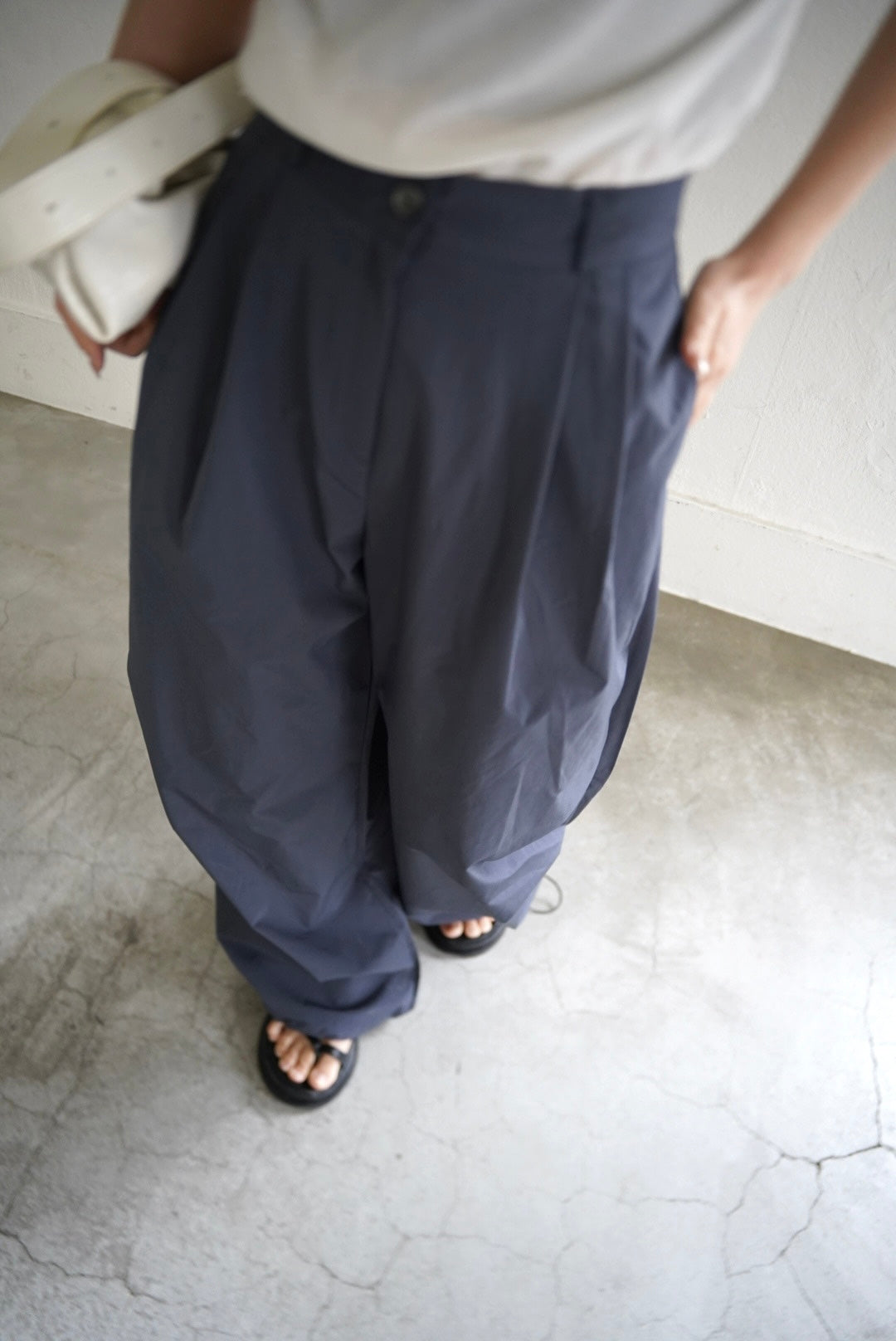 Water repellent parachute pants