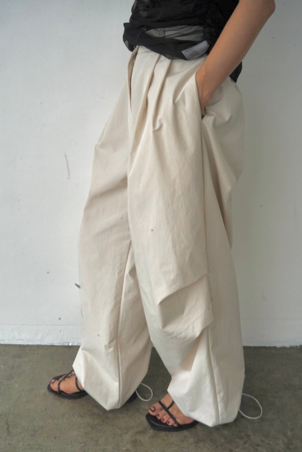Water repellent parachute pants