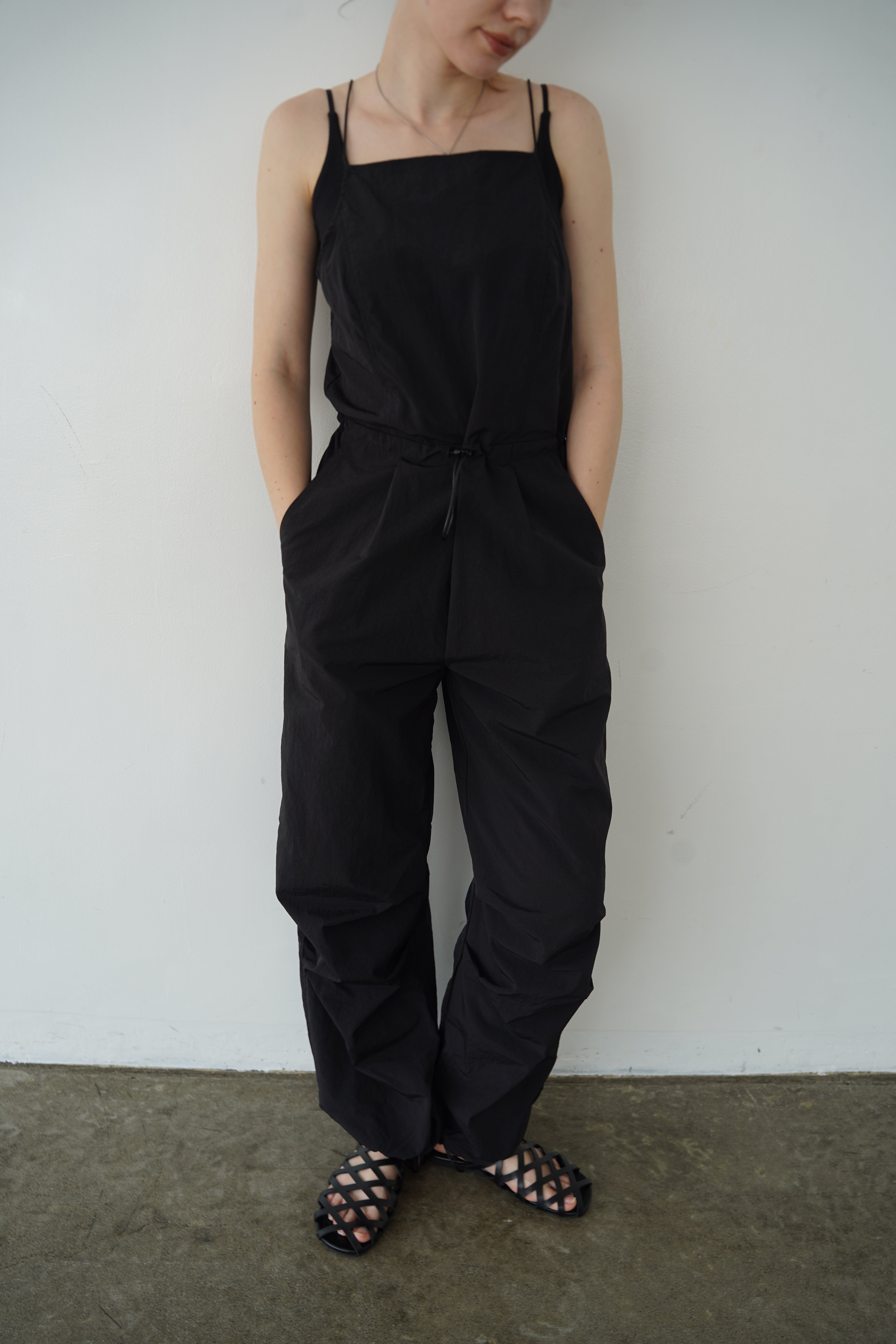 Strap drawstring all-in-one