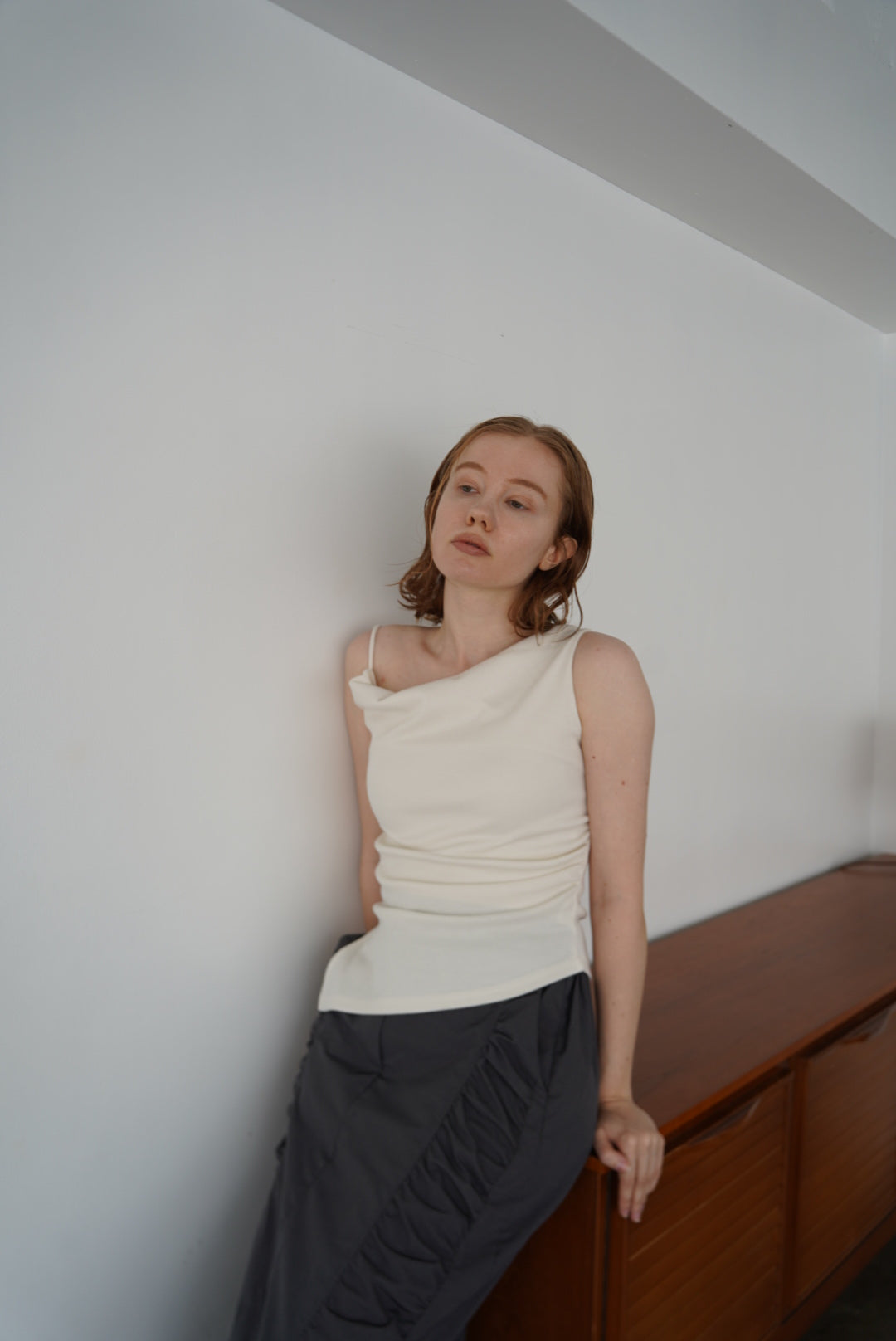 Drape asymmetry top