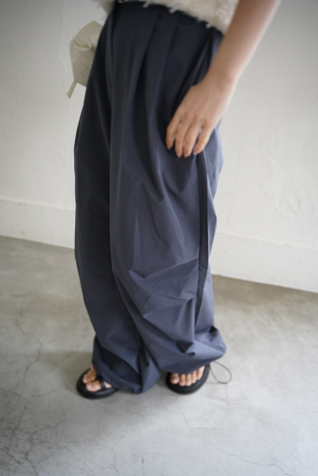 Water repellent parachute pants