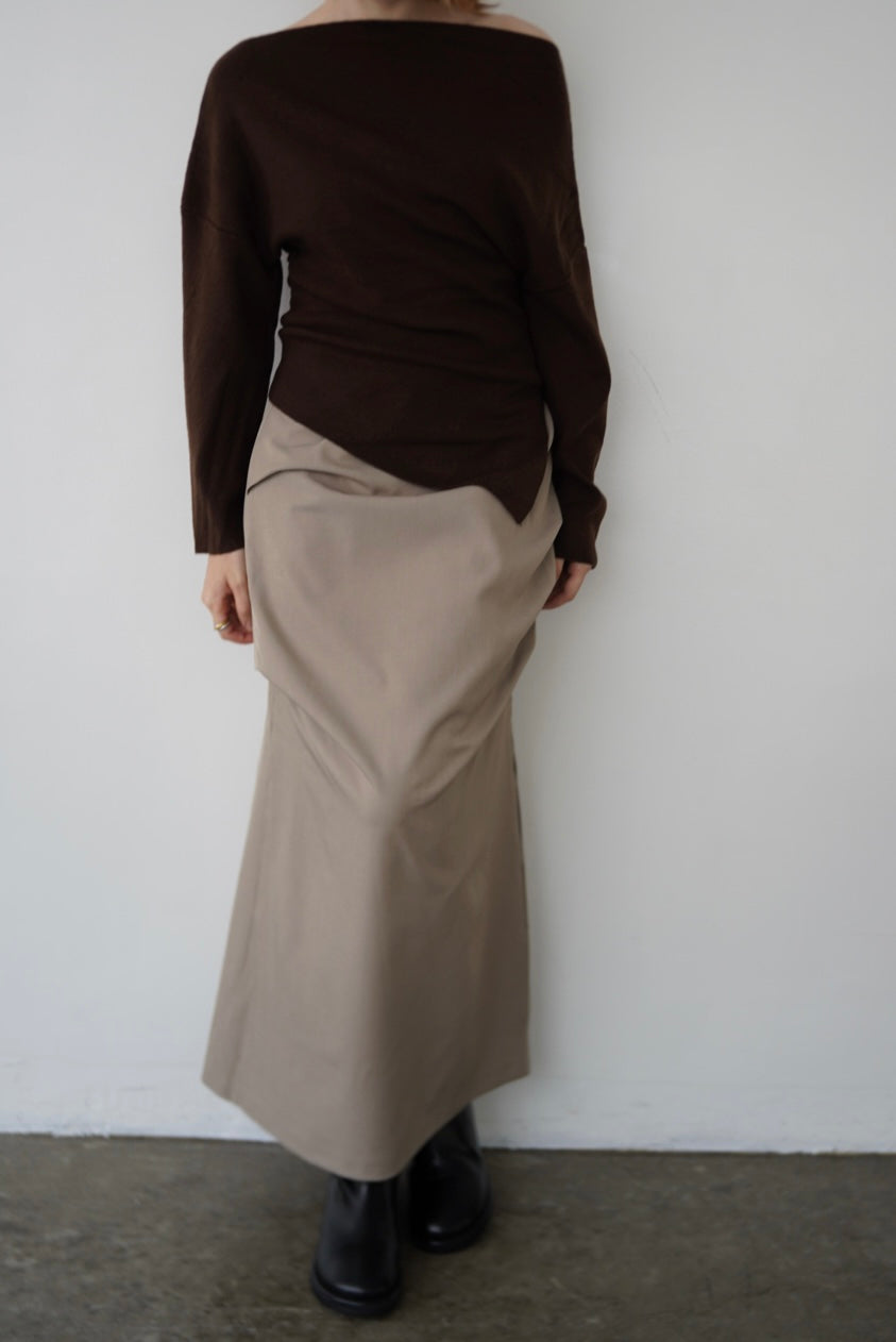 Tuck drape skirt