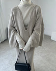 Deep V sleeve slit knit