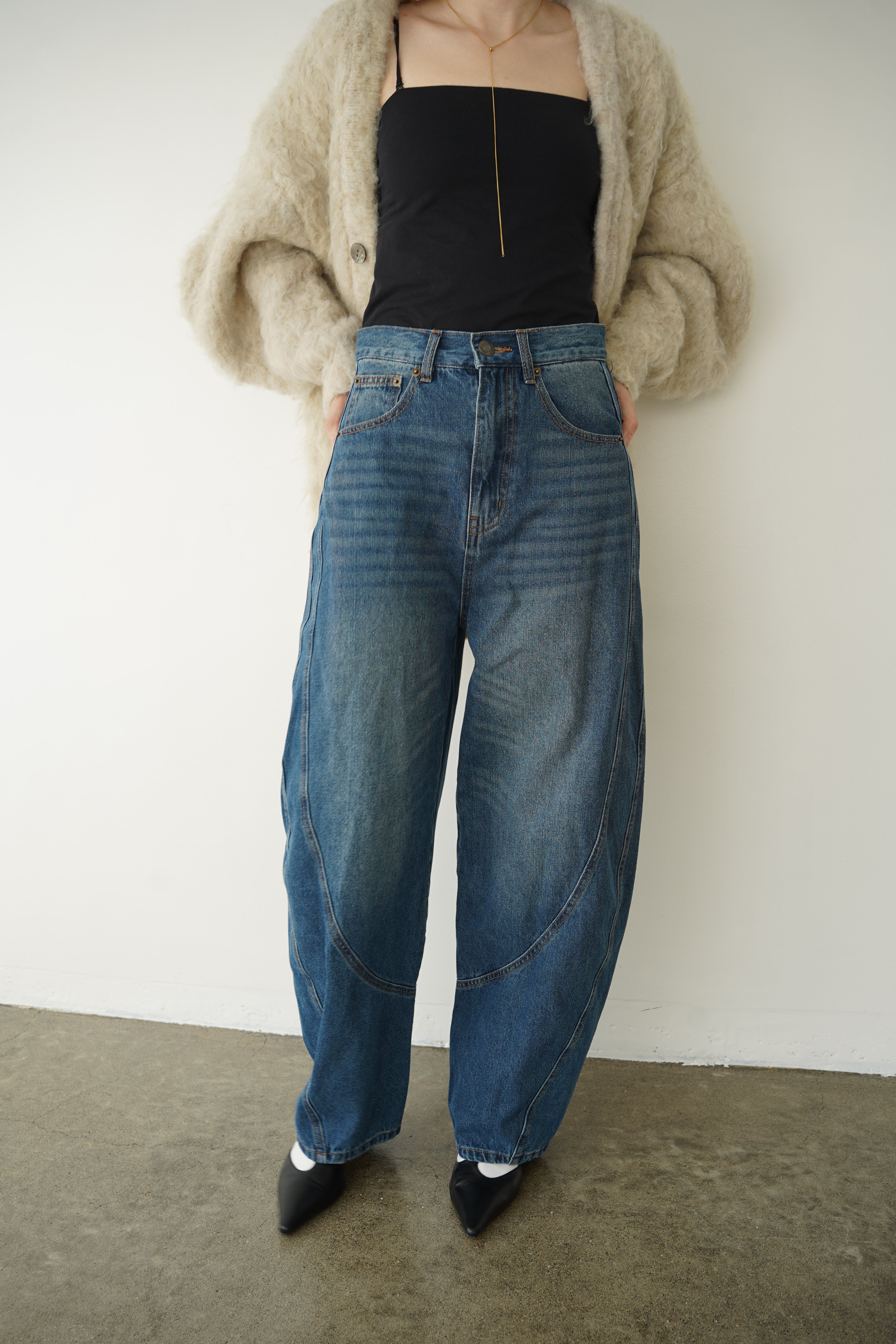 Curve balloon denim pants