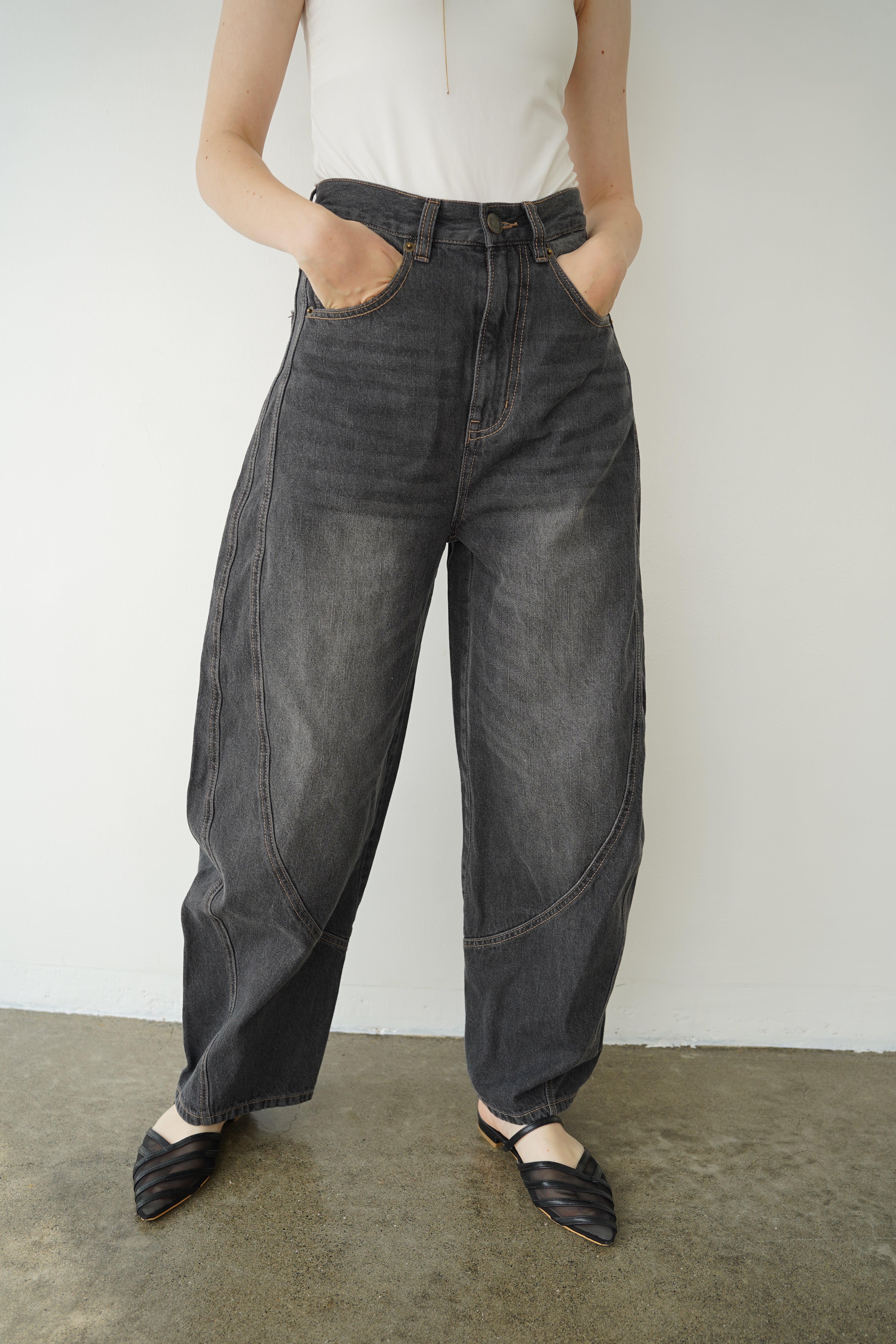 Curve balloon denim pants