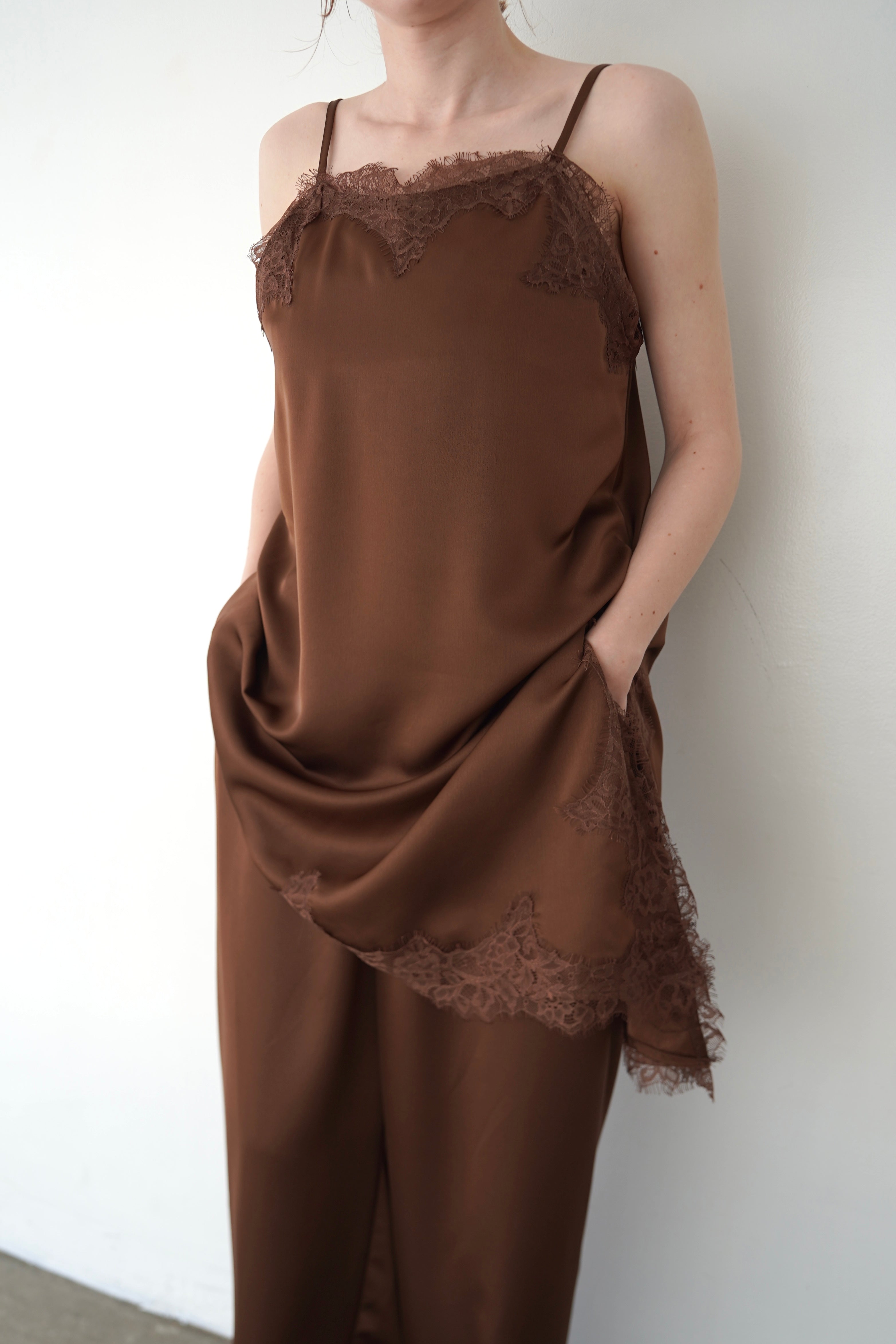 【SET】AJ Asymmetry race camisole