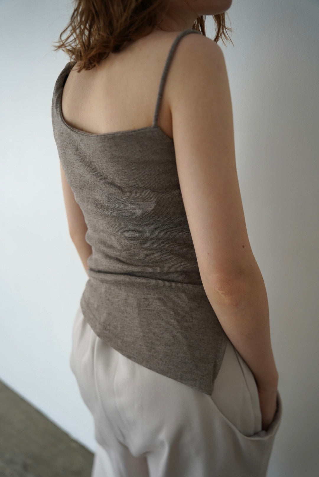 Drape asymmetry top
