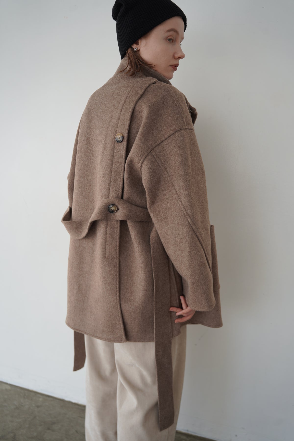 【予約販売】11月中旬発送-Back button stand shaggy coat