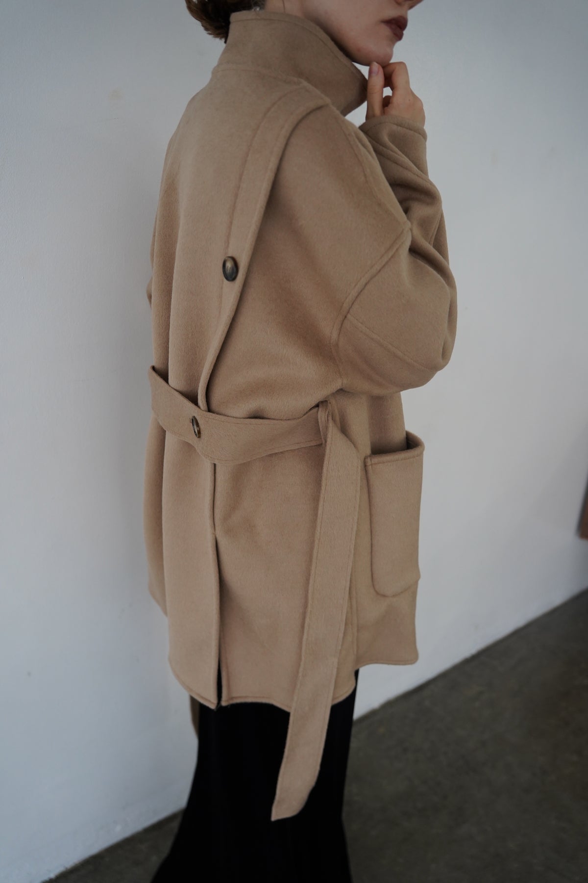 【予約販売】11月中旬発送-Back button stand shaggy coat