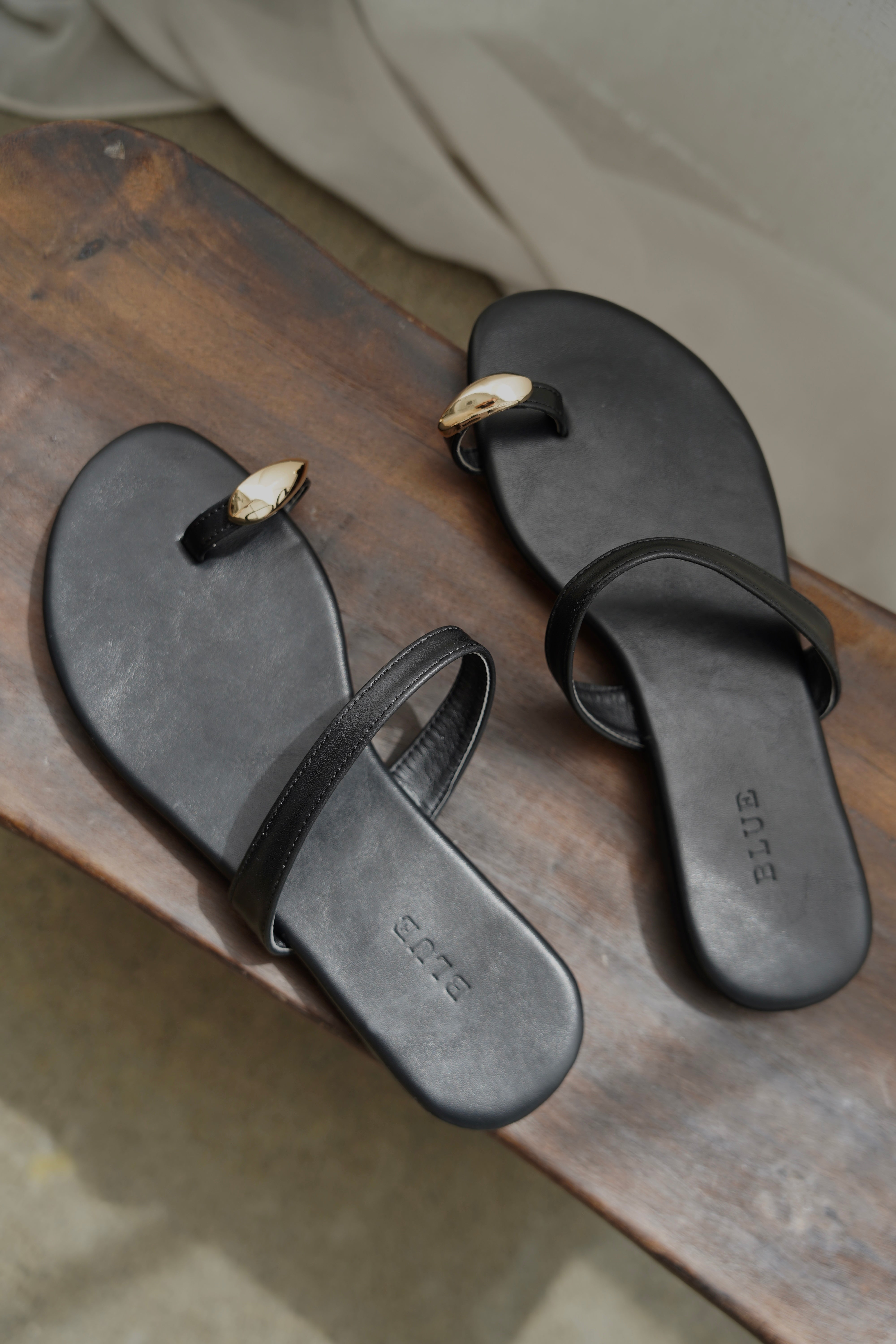 GD parts thong sandal