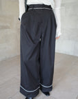 Tuck line pants