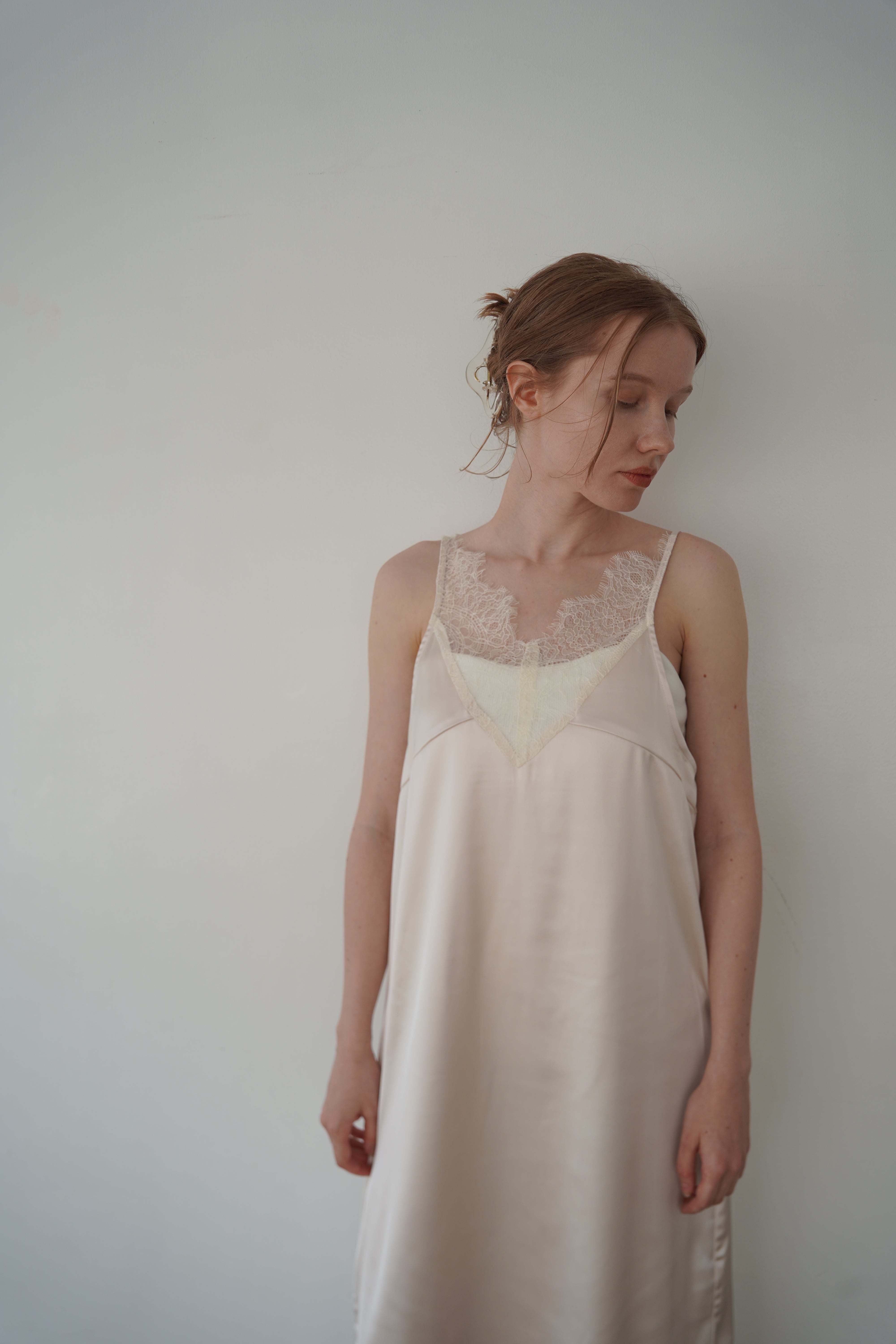 Race satin camisole one-piece