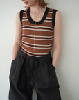 Bi-color boarder tank top