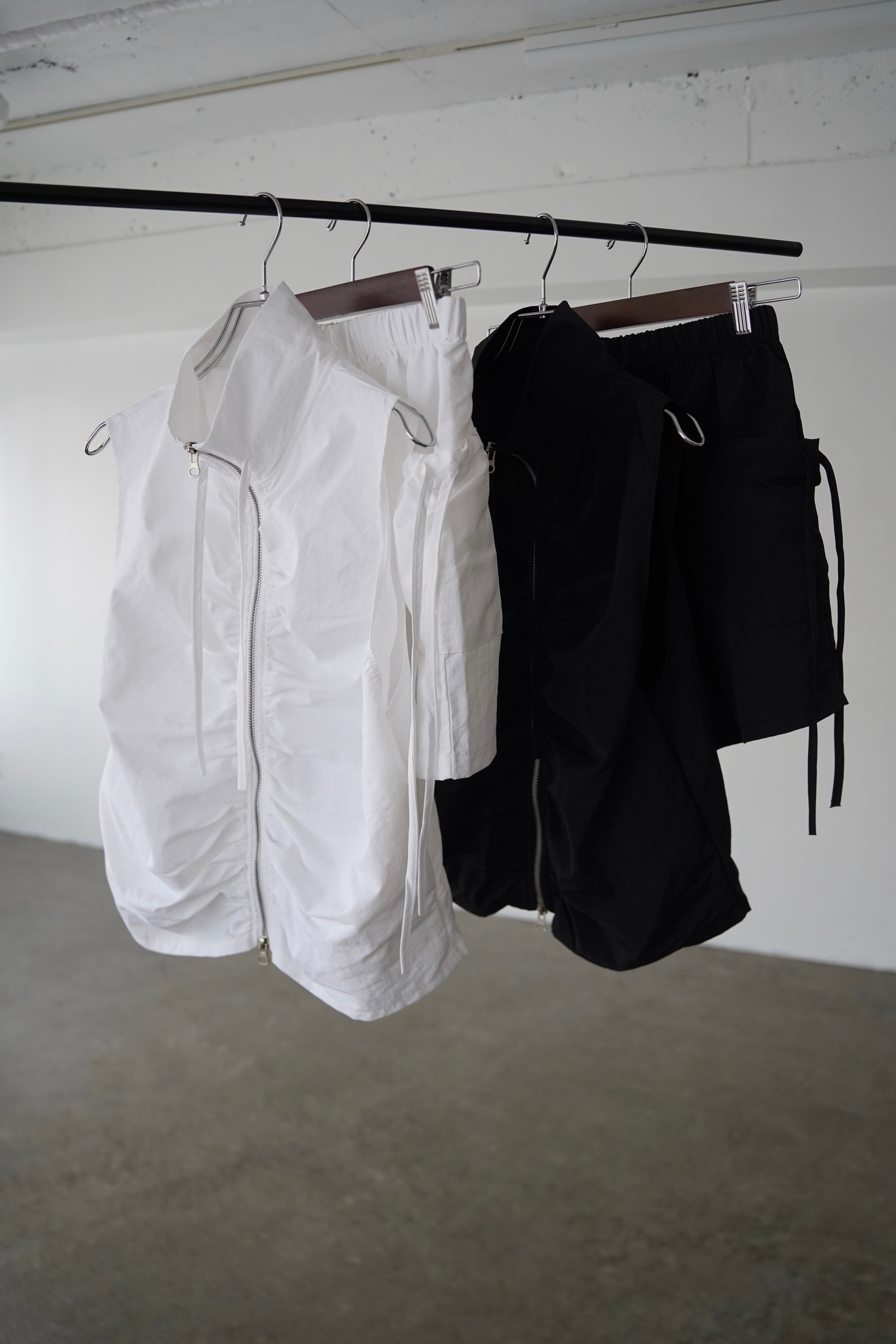 Zip gather half pants SETUP