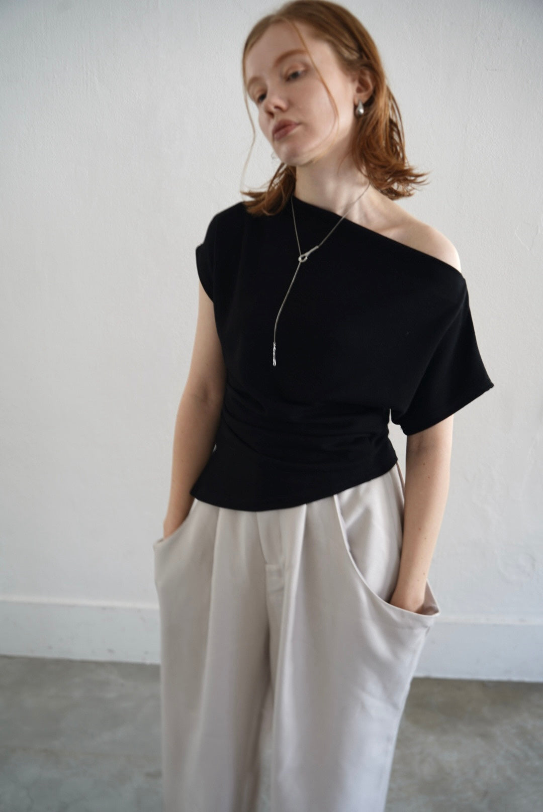 【7/11-再入荷】Unbalance tuck top