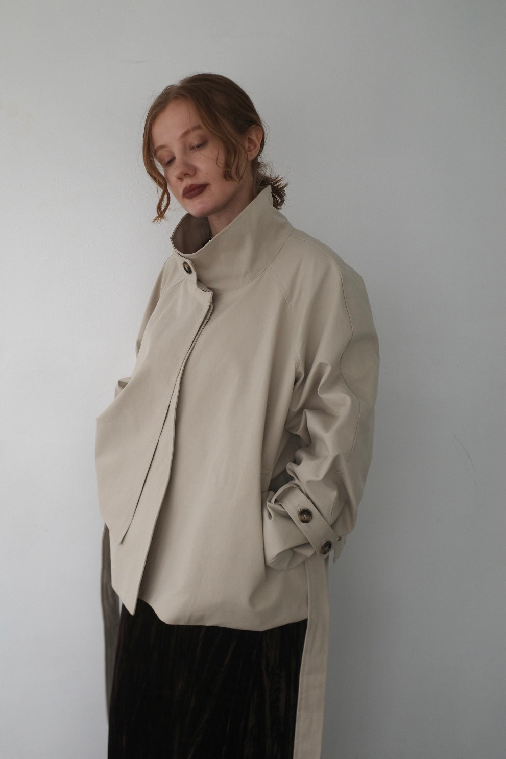 Half cape short trench