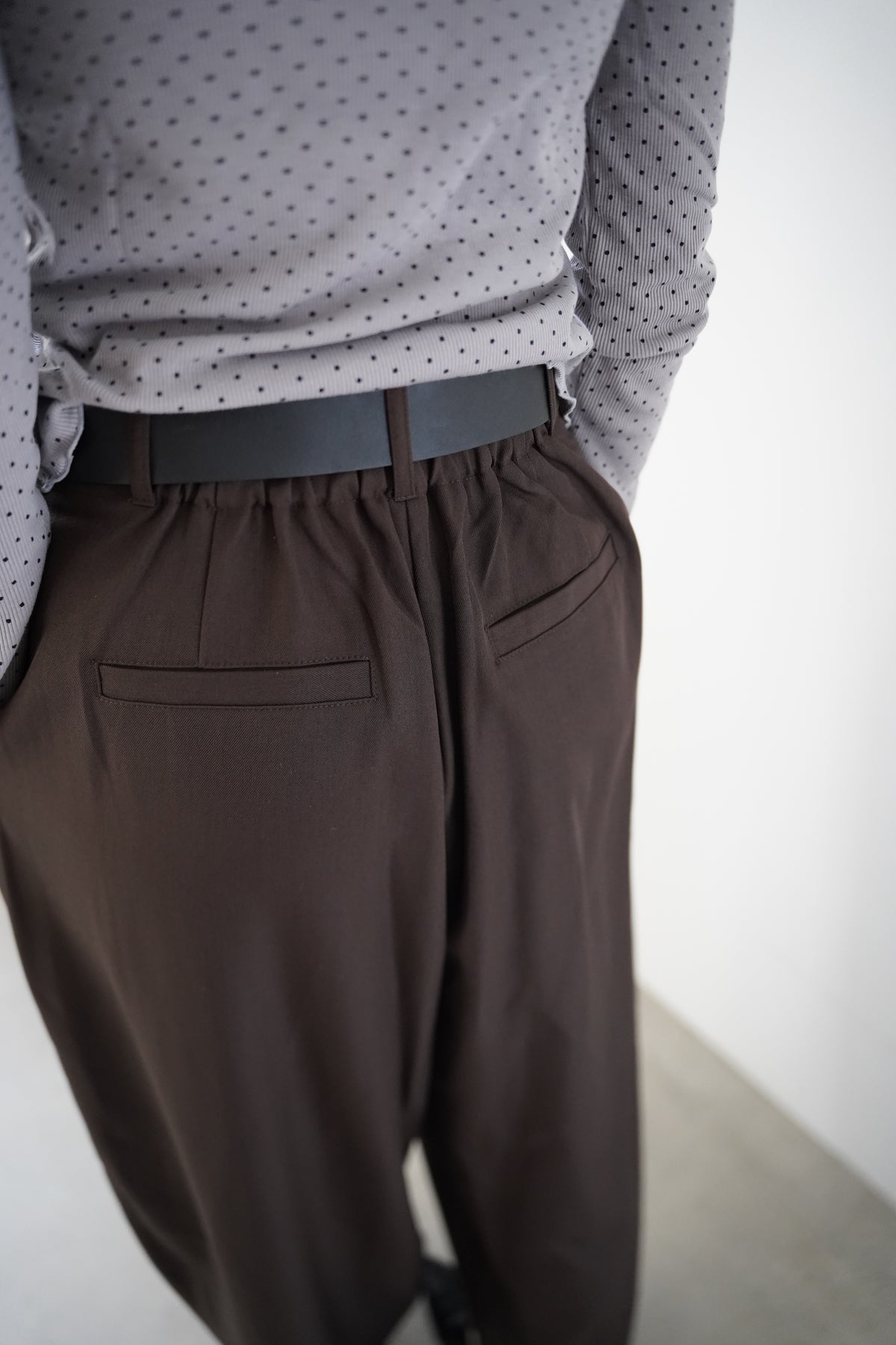 Twill tuck cocoon pants