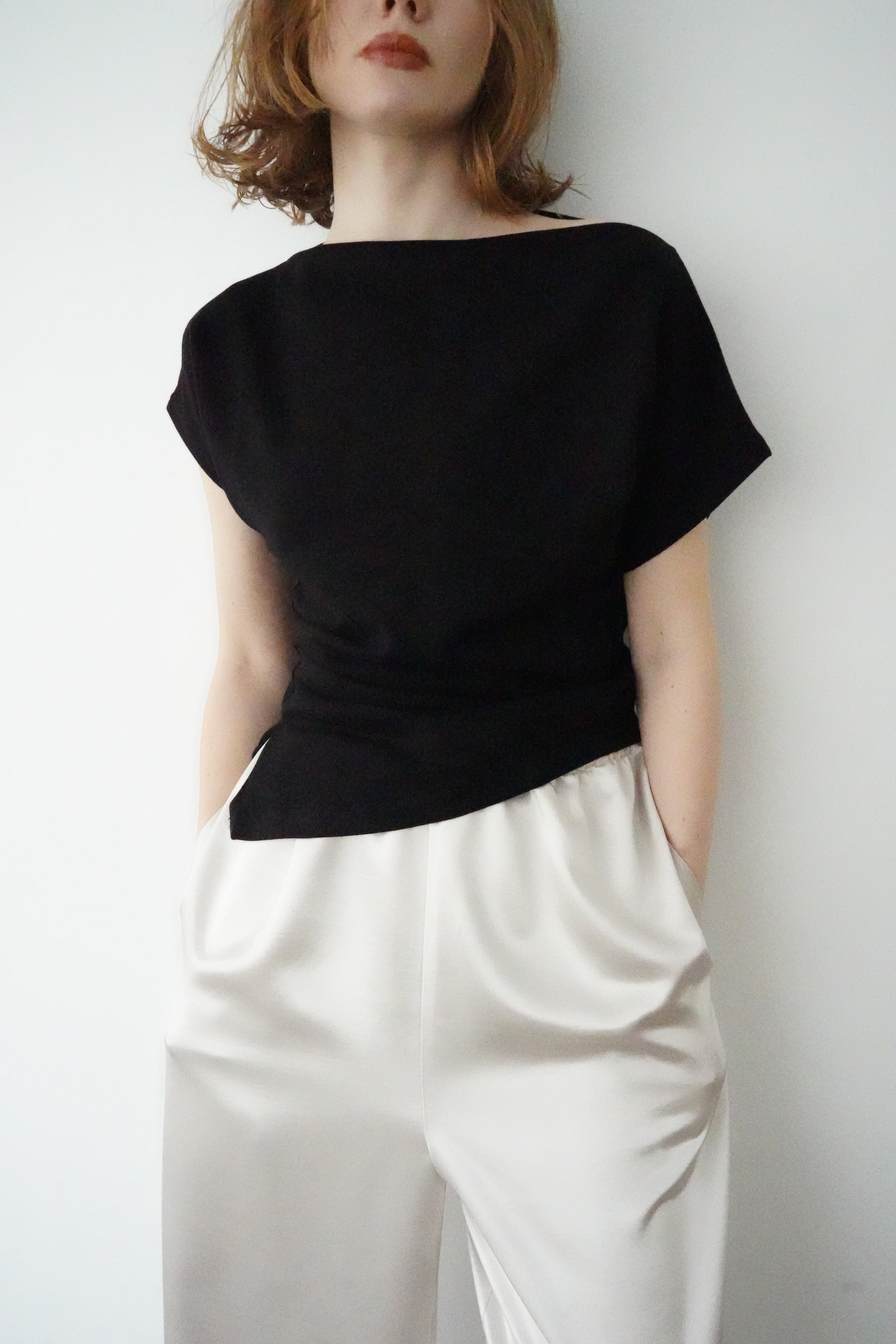 【7月上旬-発送】Unbalance tuck top