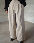 Tuck line pants
