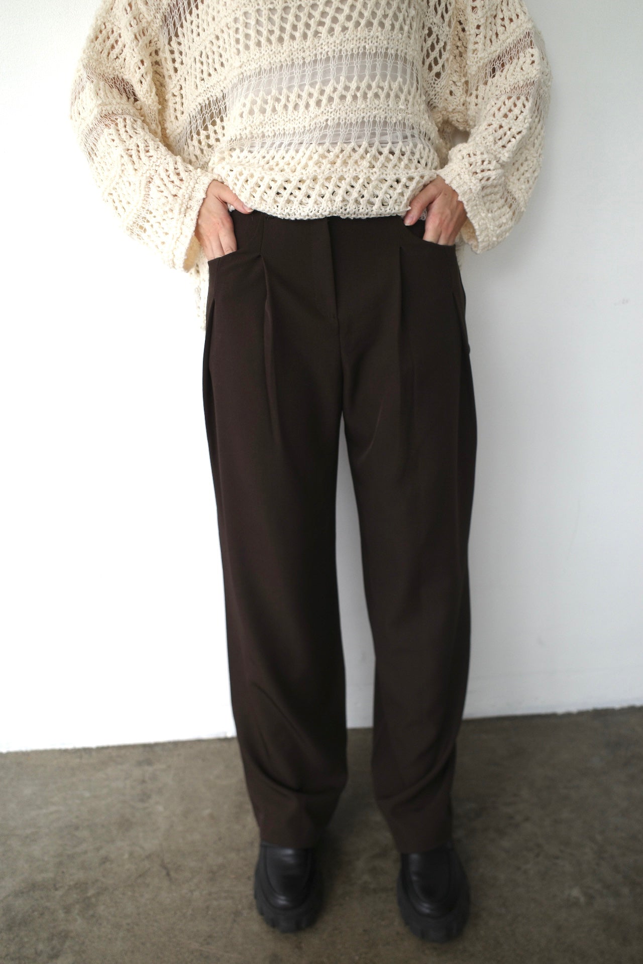 Side pleats slacks pants