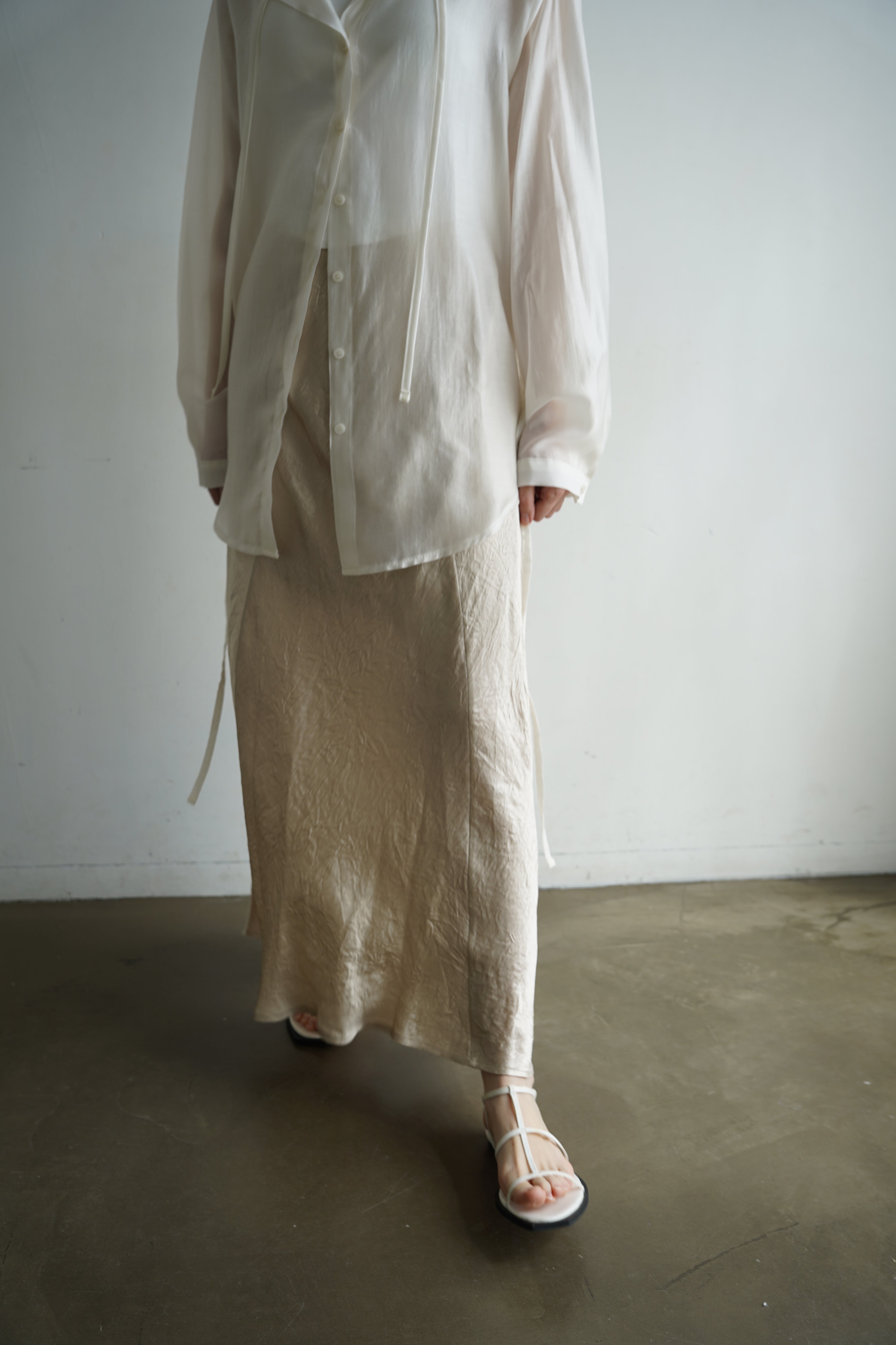 Satin wrinkle processing skirt