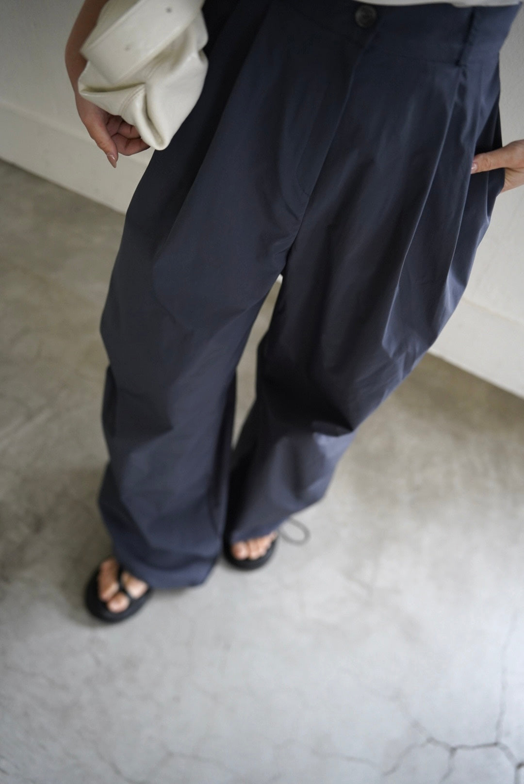 Water repellent parachute pants