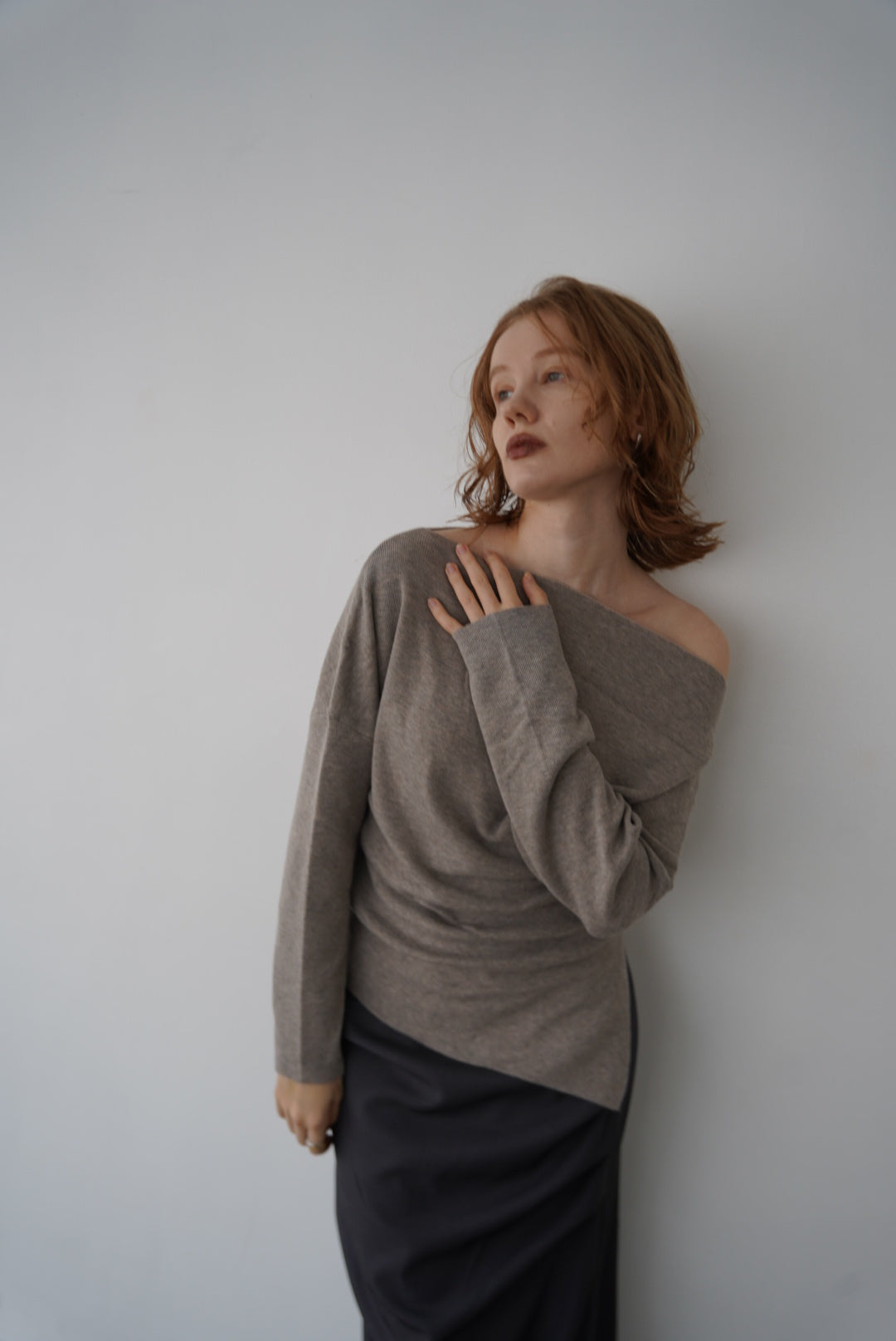 Unbalance knit tops
