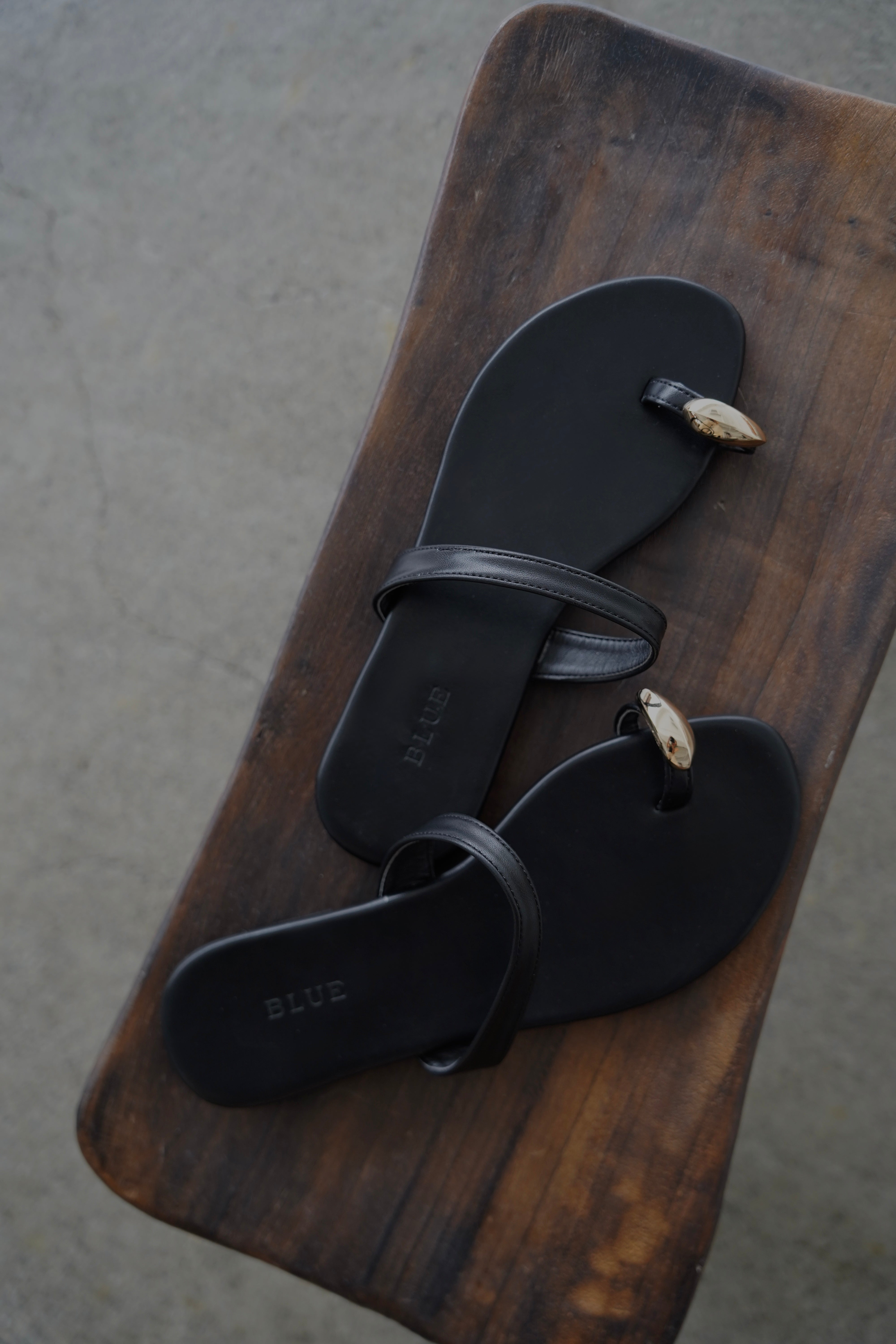 GD parts thong sandal