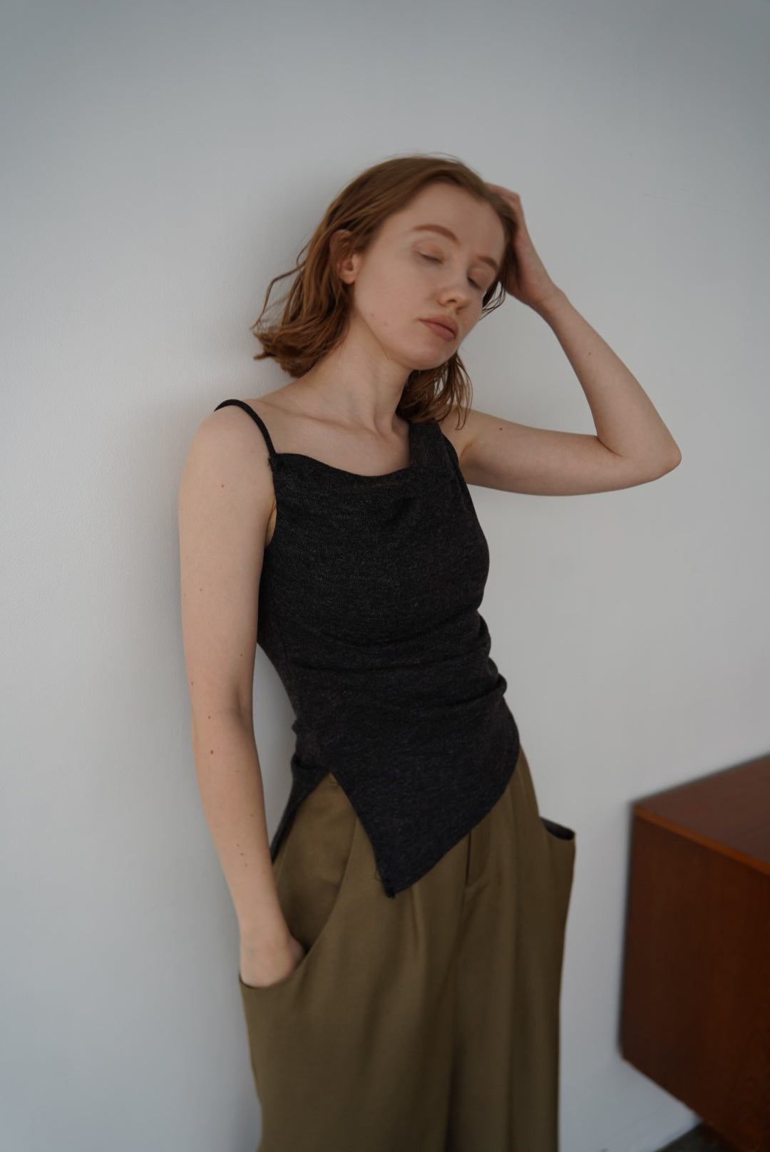 Drape asymmetry top