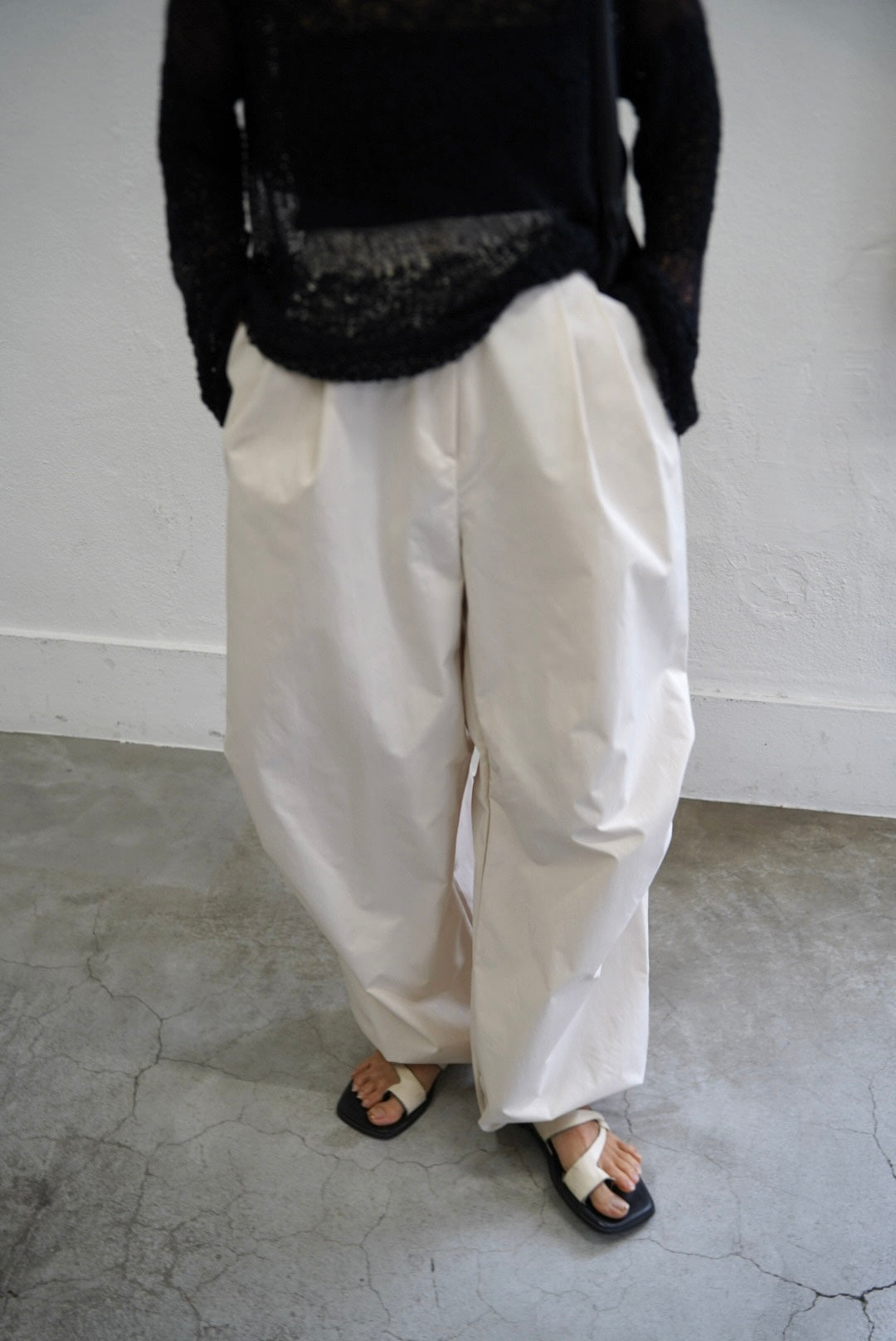 Water repellent parachute pants