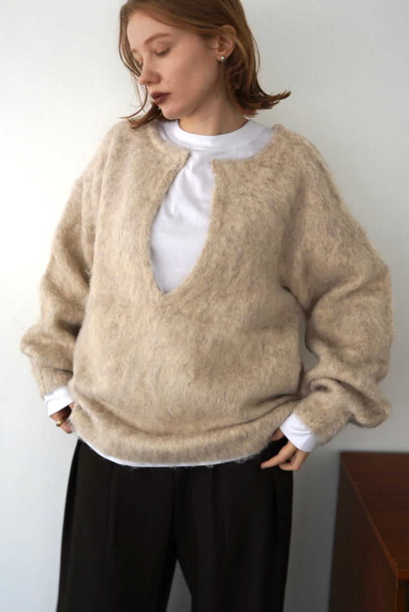 Deep skipper mohair knit