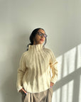 Cable hight neck knit