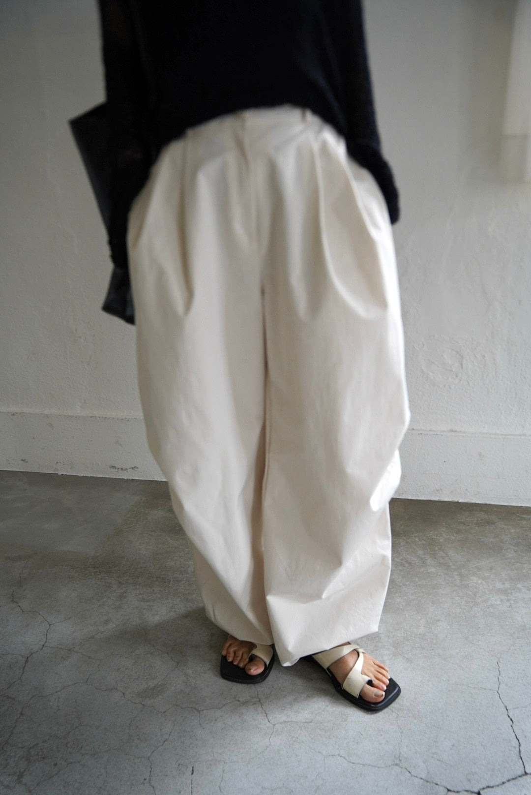 Water repellent parachute pants