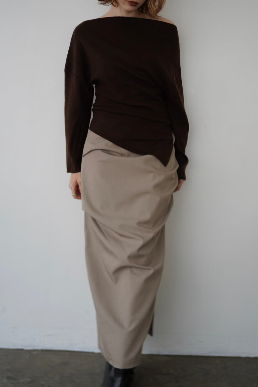 Tuck drape skirt