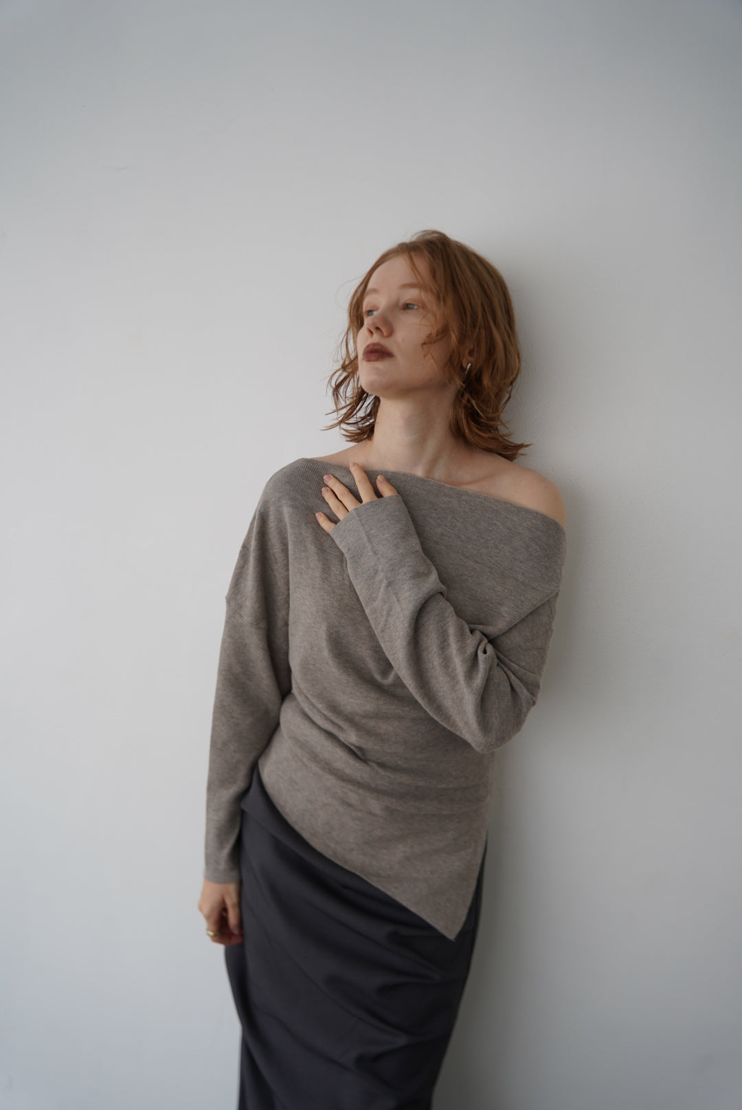 Unbalance knit tops