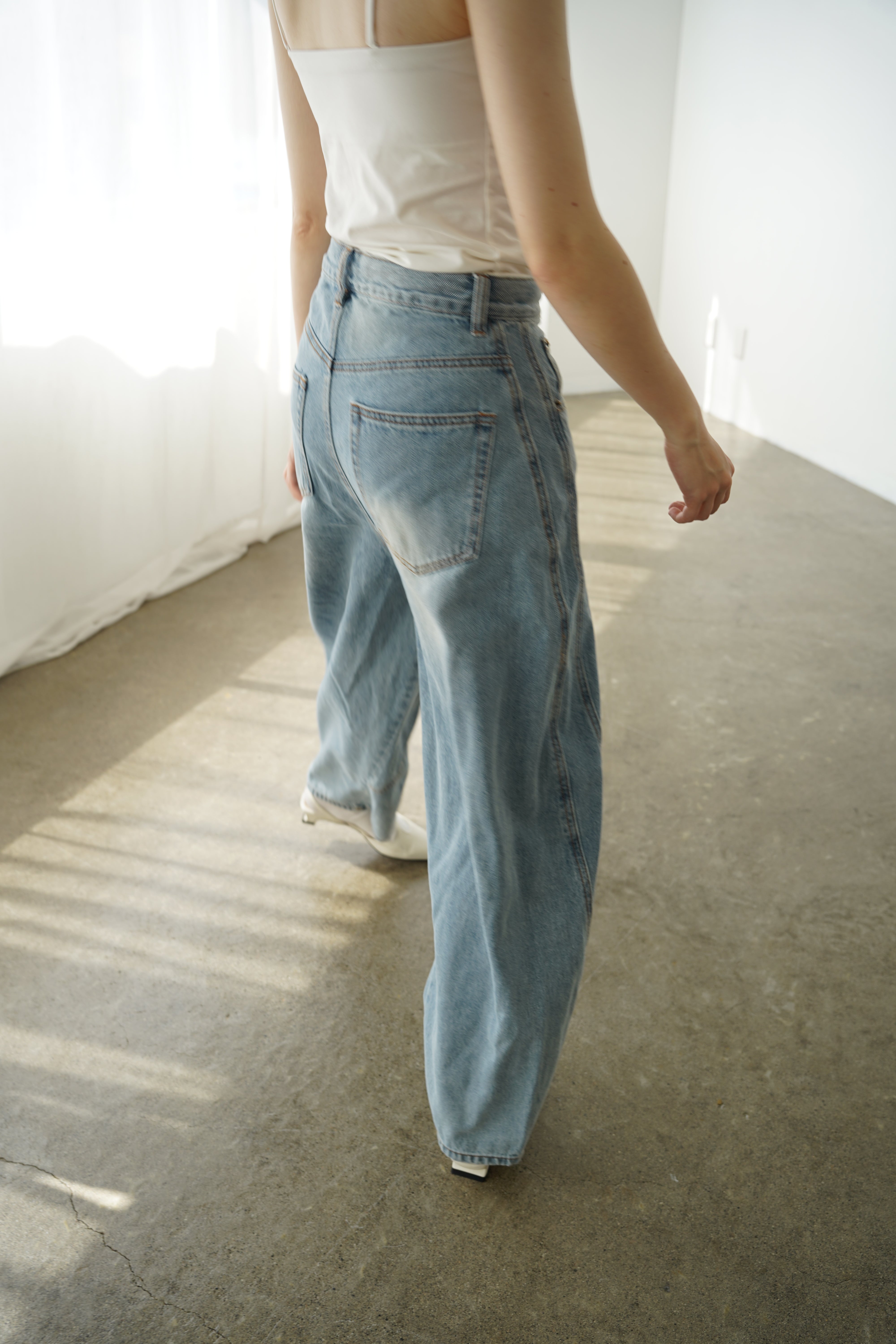 Curve balloon denim pants