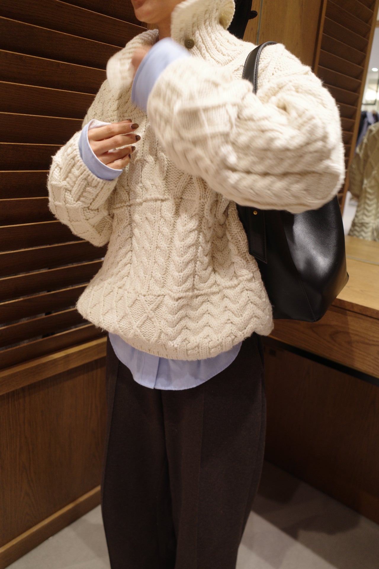 Asymmetric cable knit