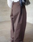Tuck line pants