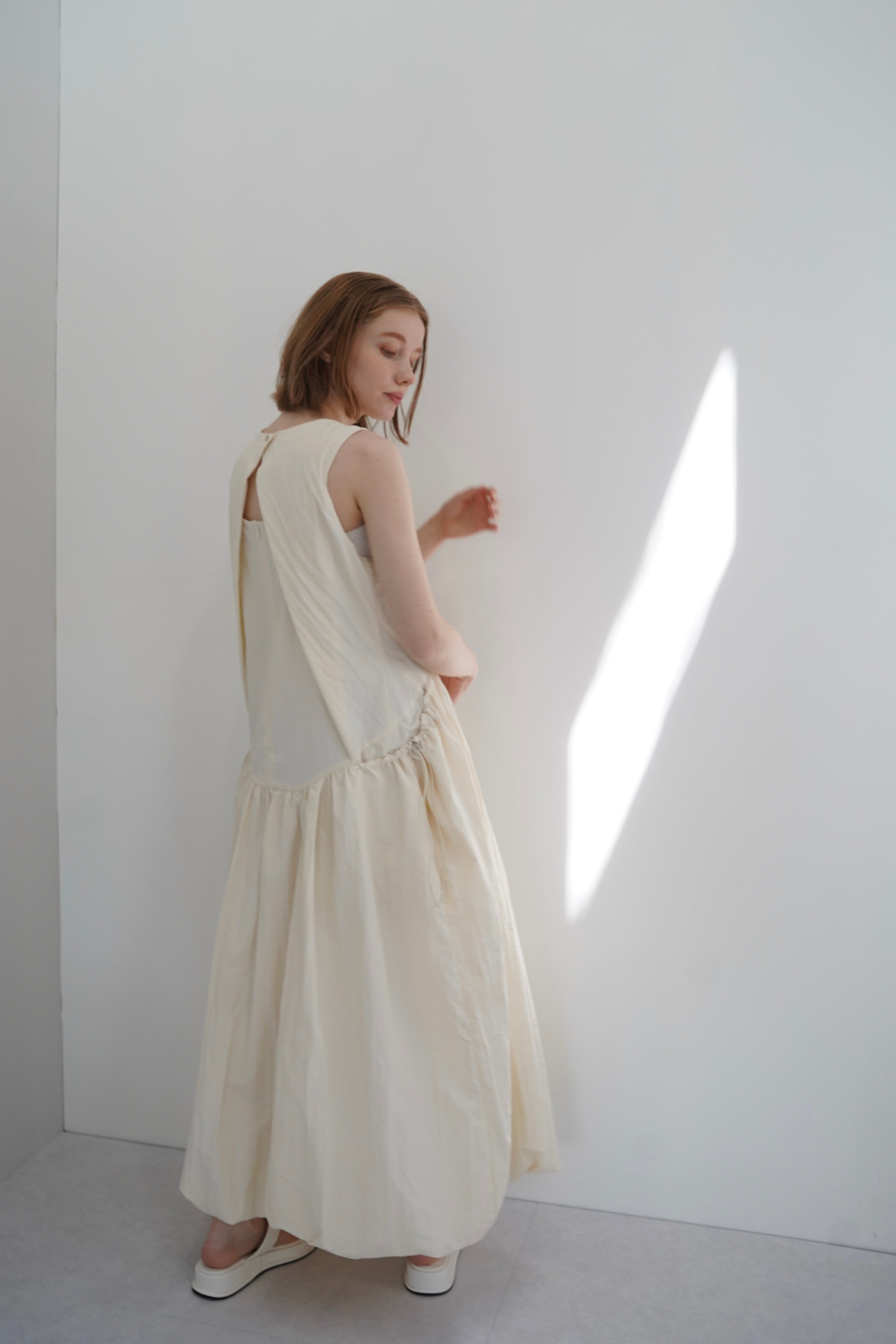 WELINOA ２WAY TUCK SLIT ONE-PIECE One Piece – WELINOA