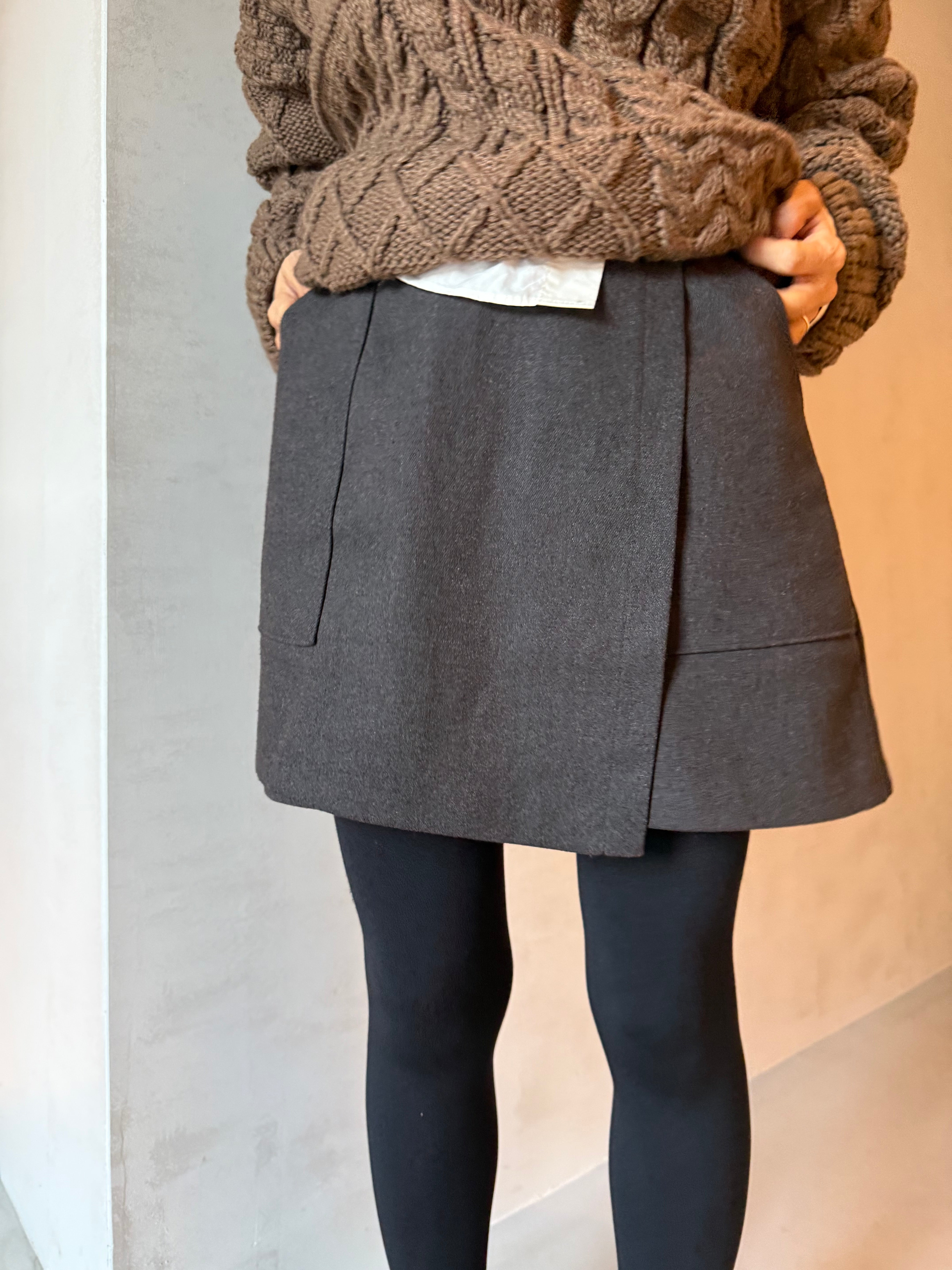 Pocket rap mini skirt