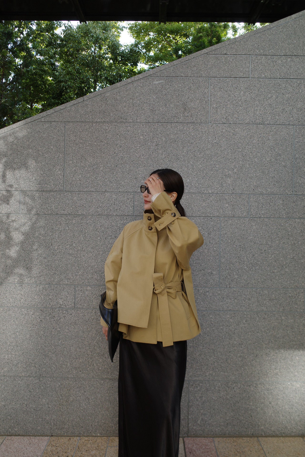 【3/13-発売】Half cape short trench