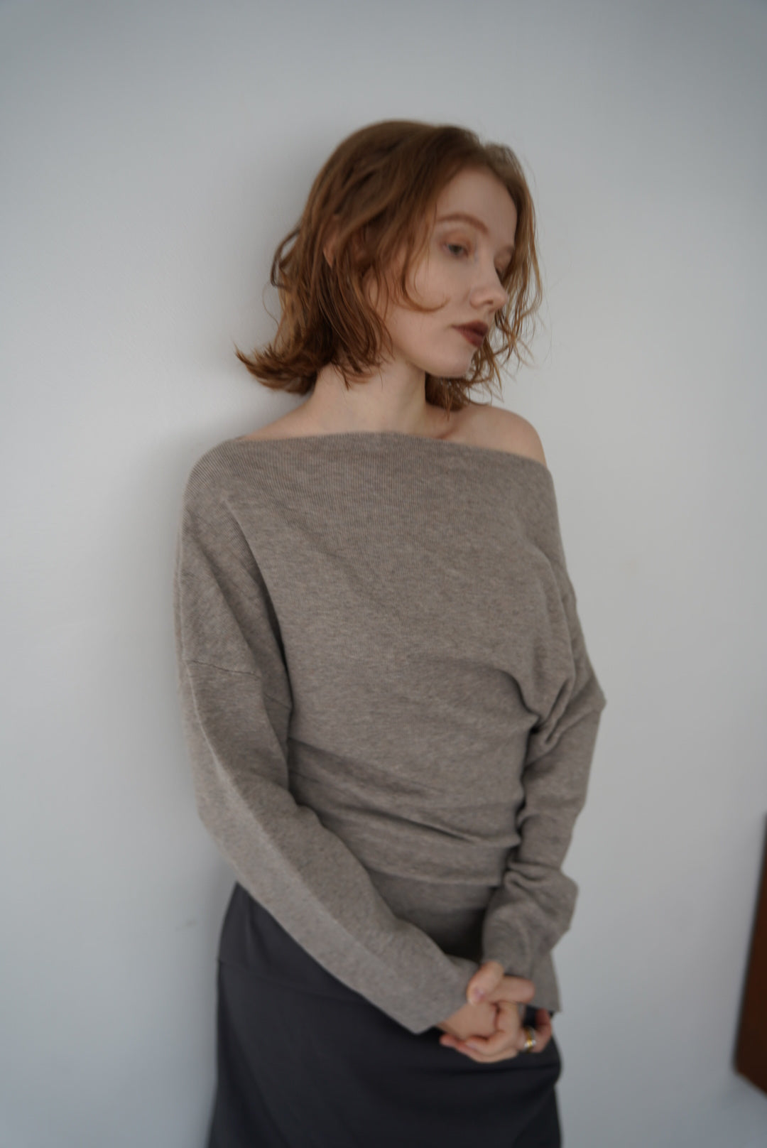 Unbalance knit tops