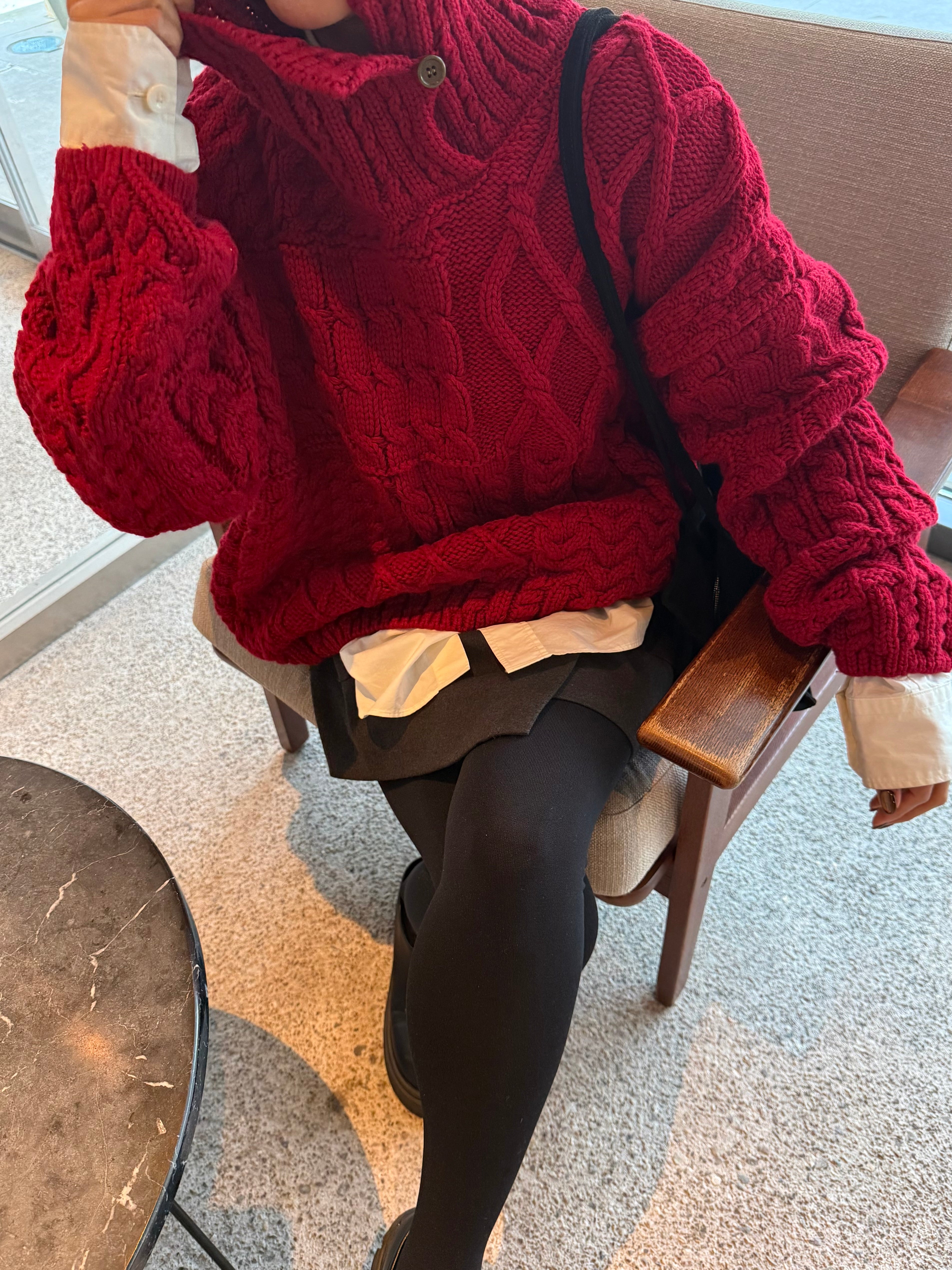 Asymmetric cable knit