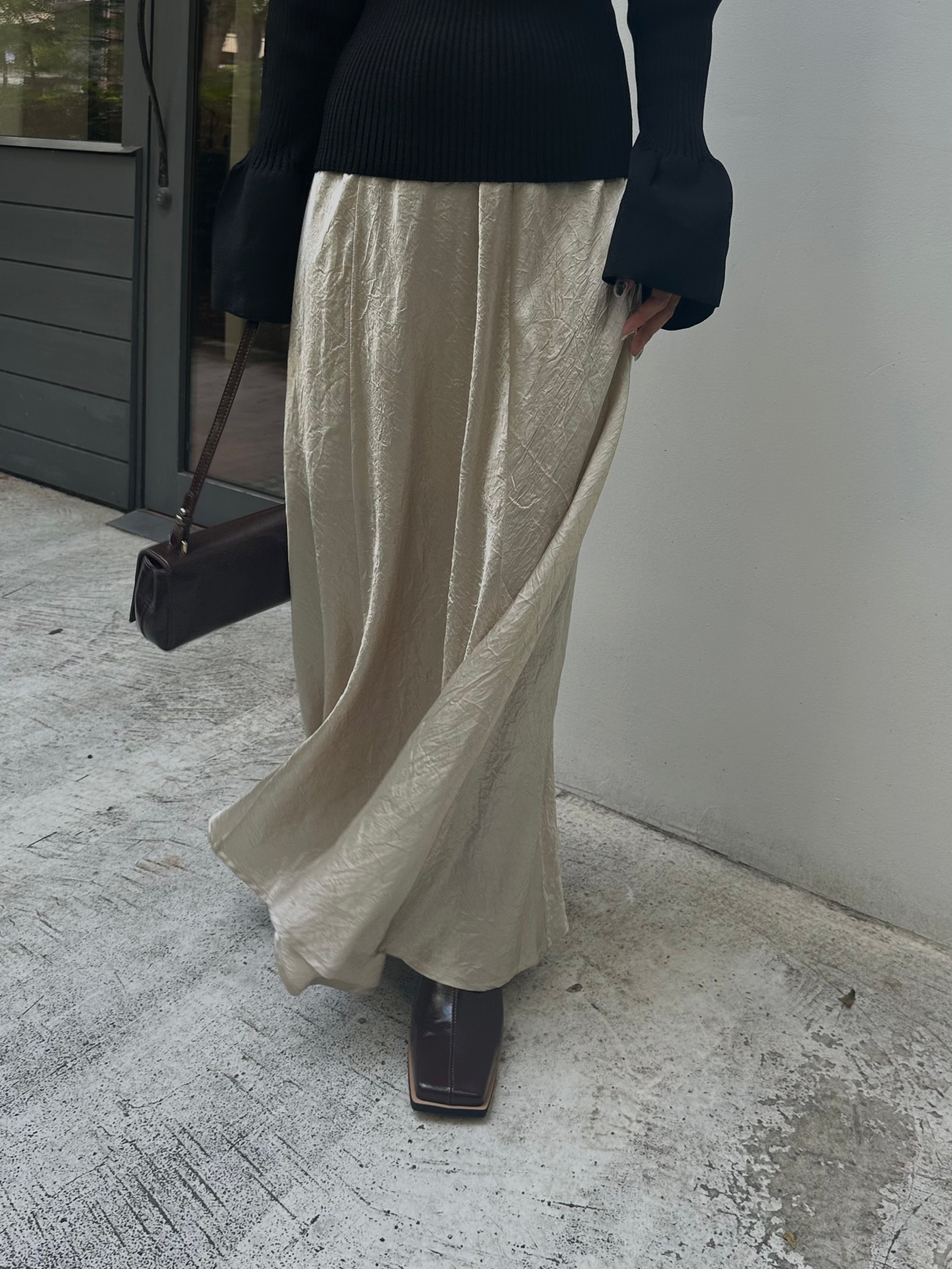 Satin wrinkle processing skirt