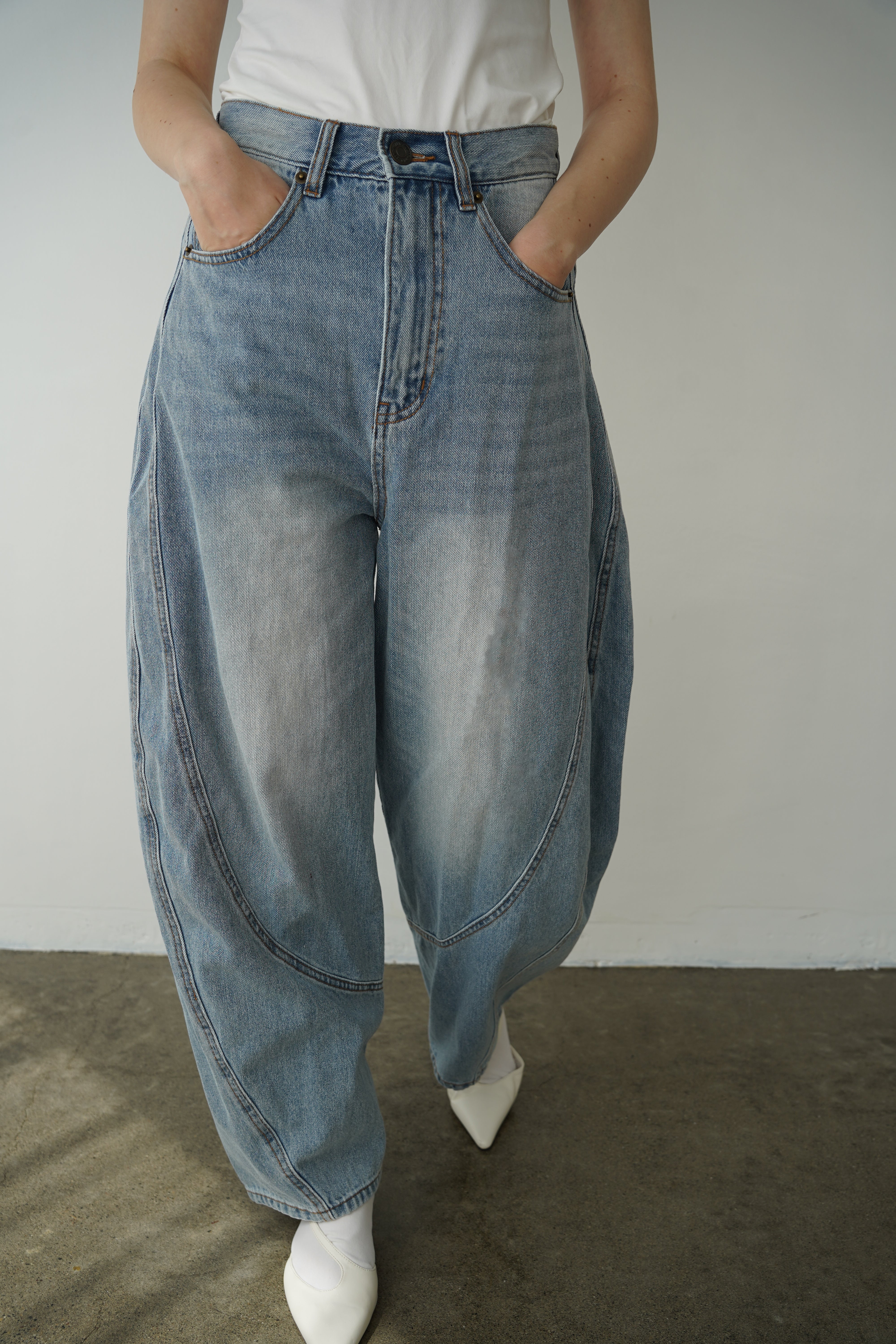 Curve balloon denim pants