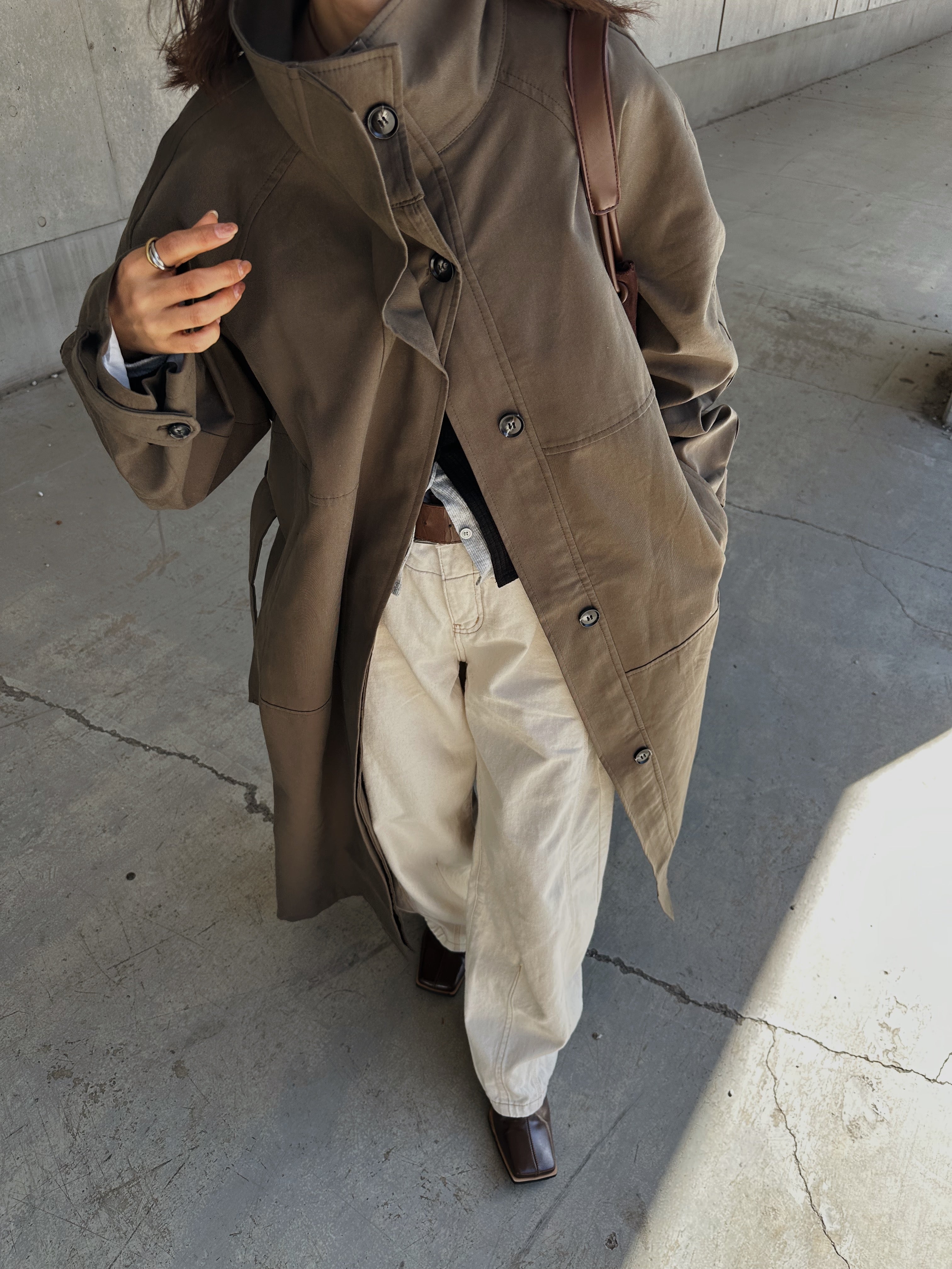 Curve sleeve raglan trench coat