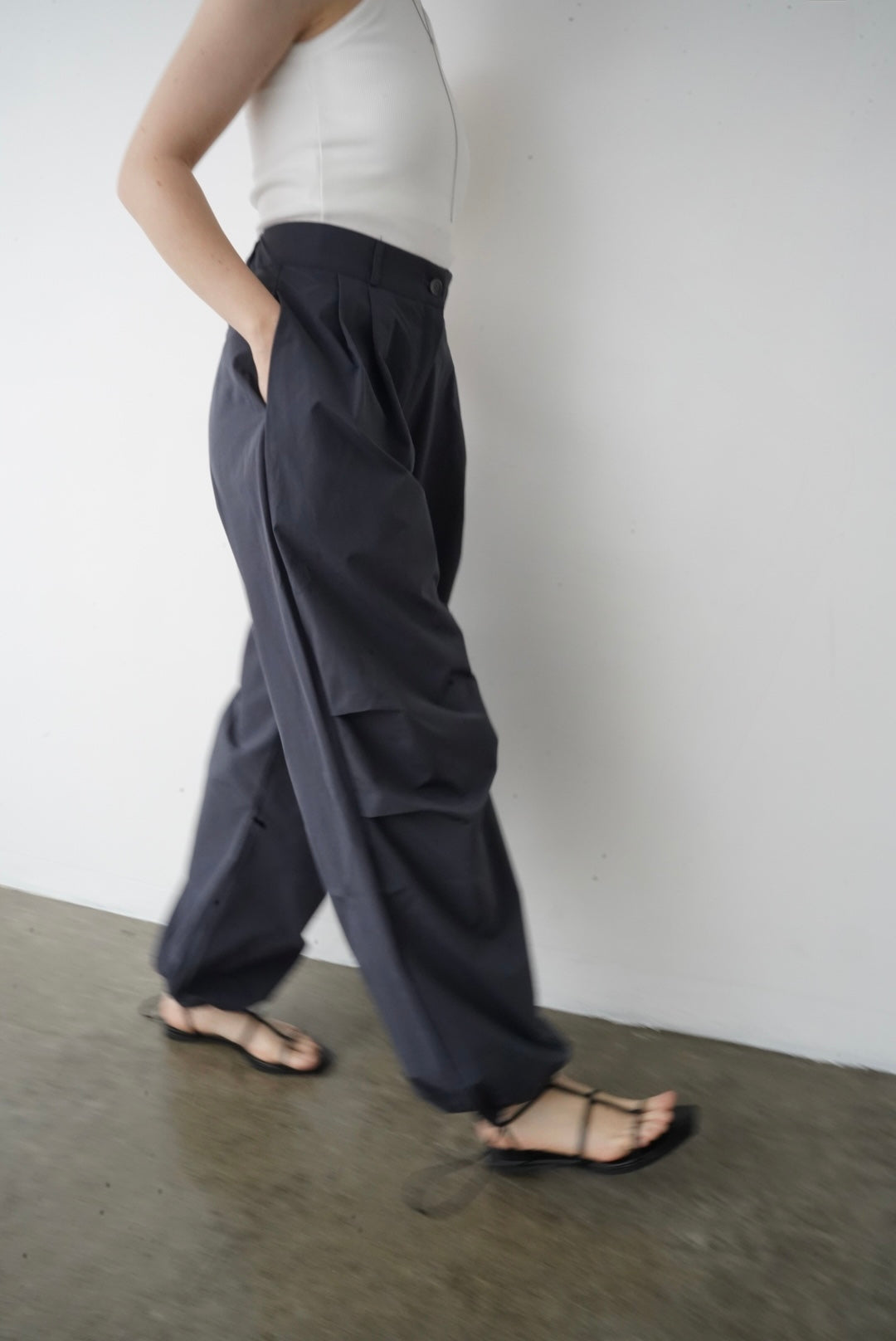 Water repellent parachute pants