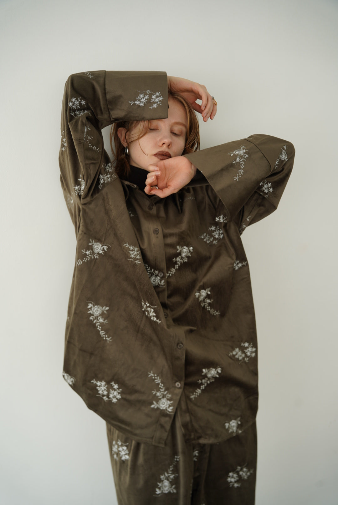 Velours flower pattern Shirt